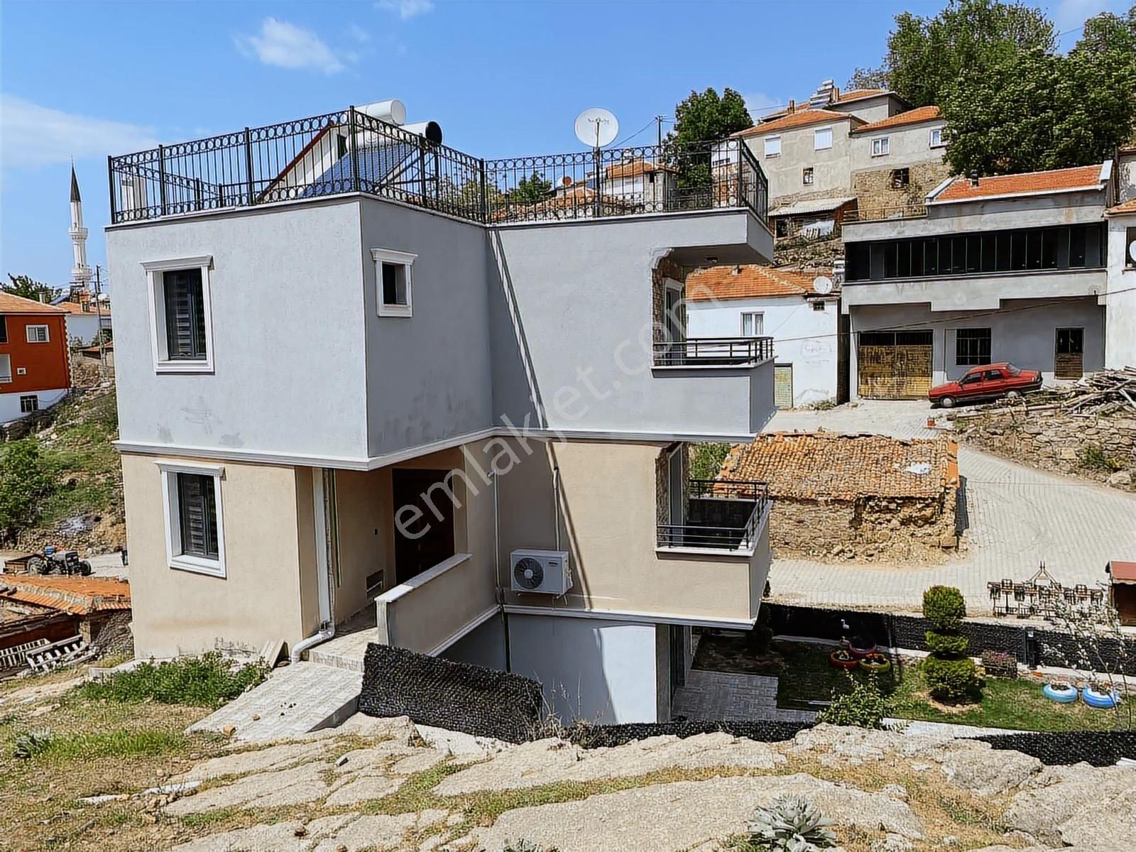 Gömeç Hacıhüseyinlerde İskanlı 3 Katlı Bahçeli Betorname Dublex - Görsel 12