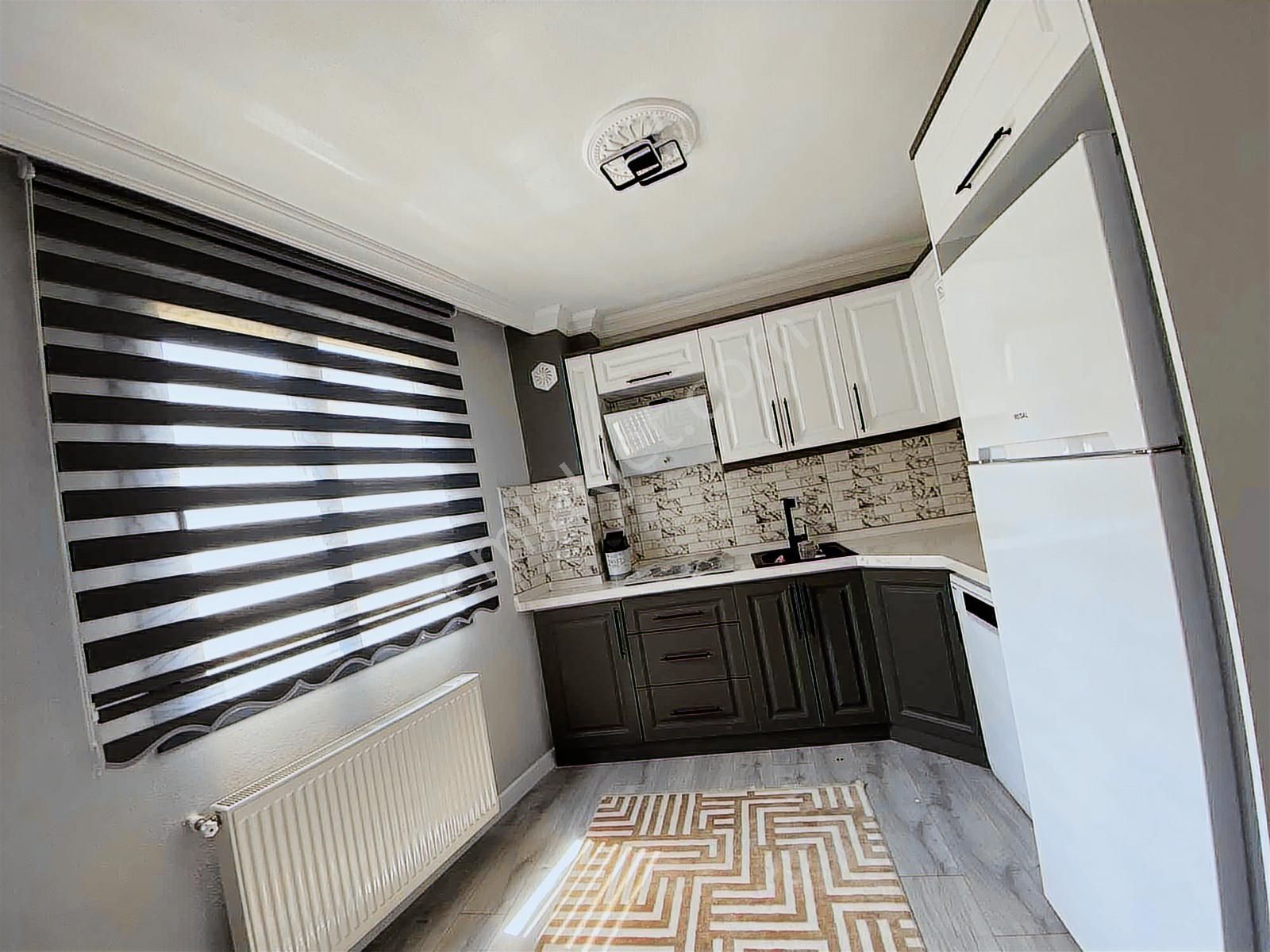 Gömeç Hacıhüseyinlerde İskanlı 3 Katlı Bahçeli Betorname Dublex - Görsel 5