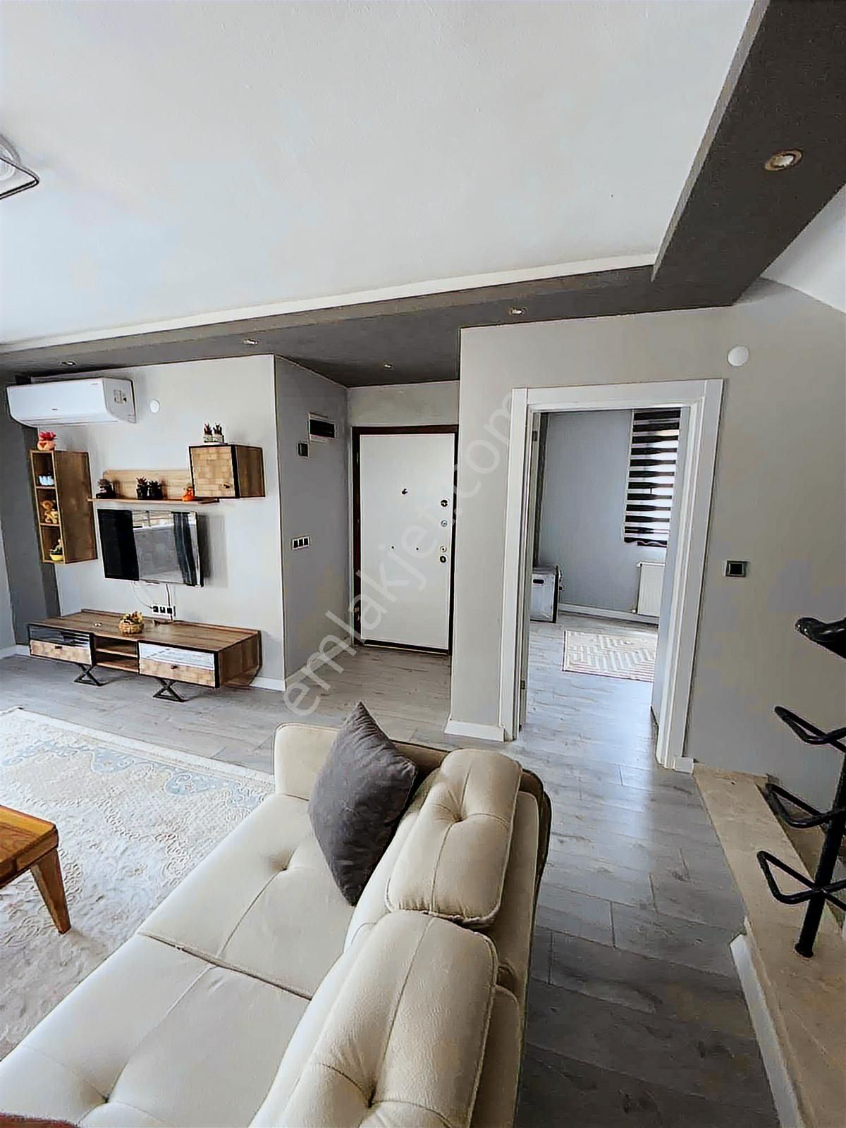 Gömeç Hacıhüseyinlerde İskanlı 3 Katlı Bahçeli Betorname Dublex - Görsel 13