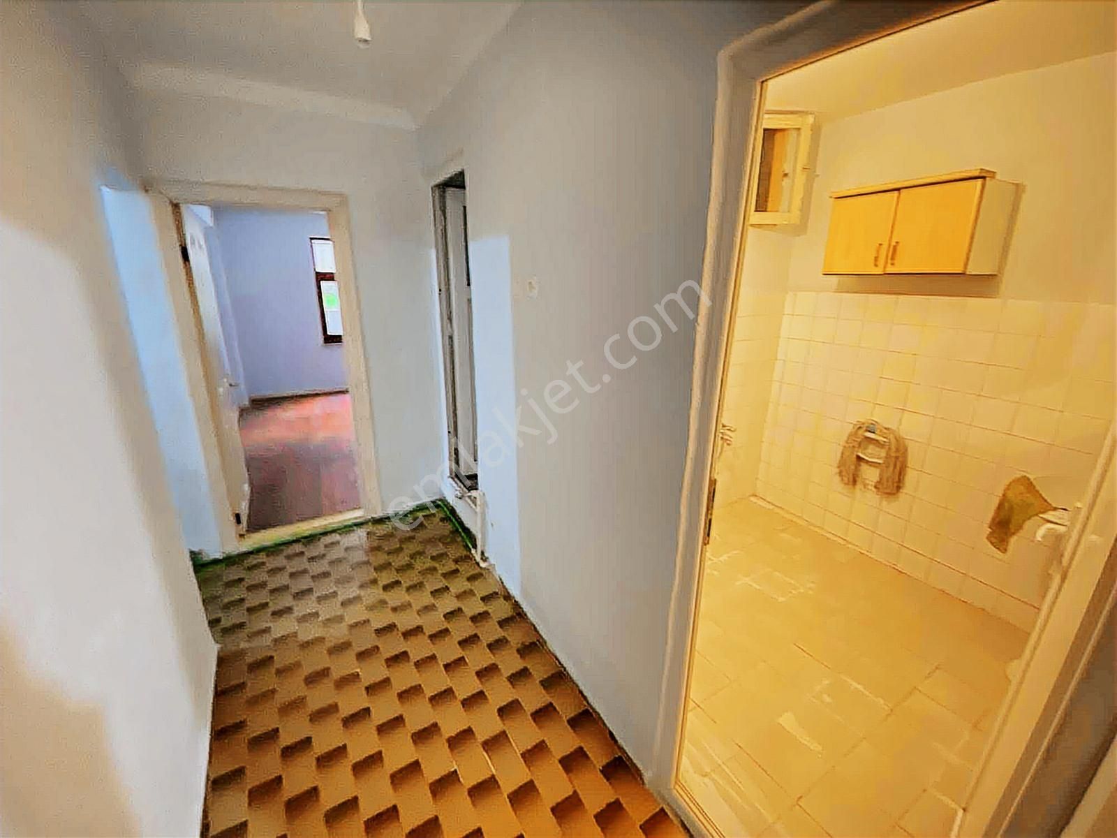 Trabzon Meydanda Fırsat Daire - Görsel 15