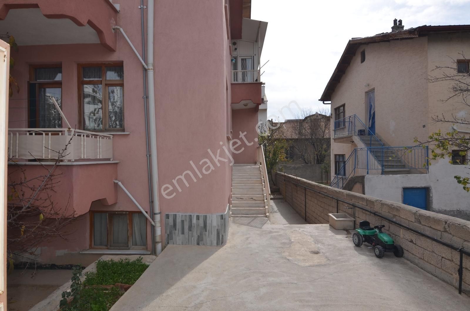 Talha Tozduman'dan Aşkan'da Müstakil 2 Adet: 3+1-2 Adet: 2+1 Ev - Görsel 2