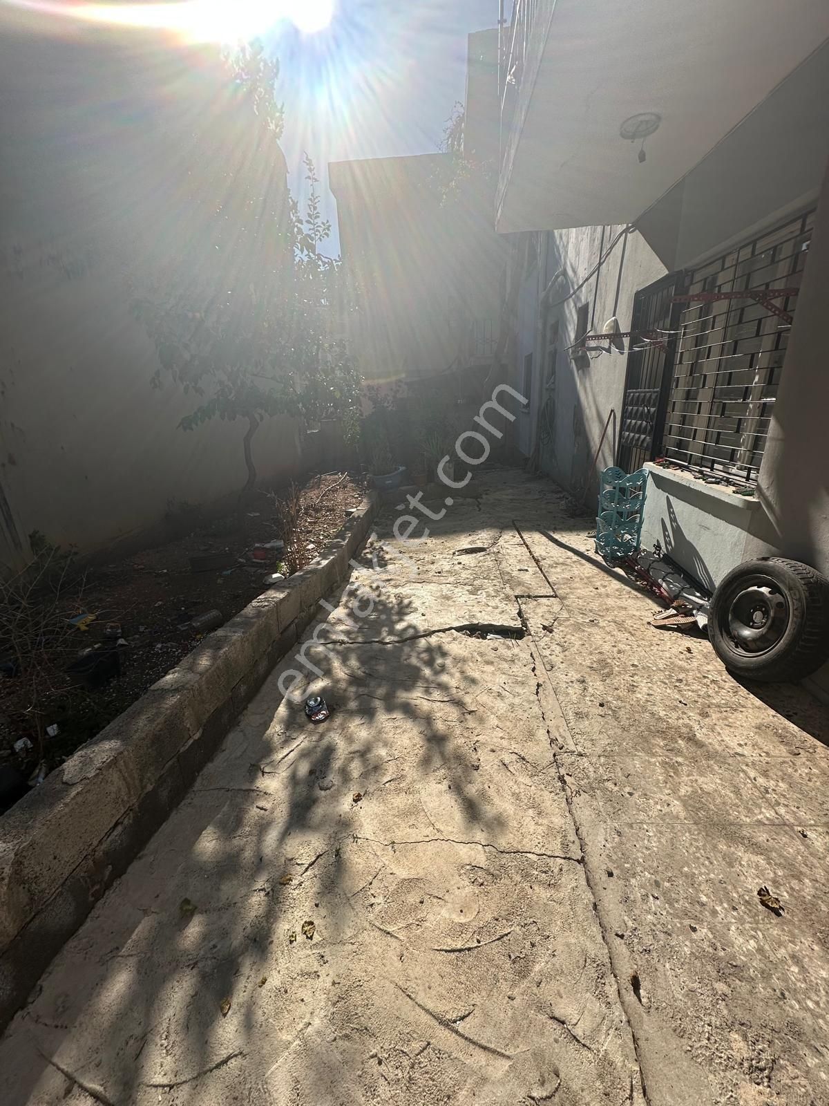 Demetevler Mah 3 Katlı 4 Adet Satılık Müstakil Daire - Görsel 2