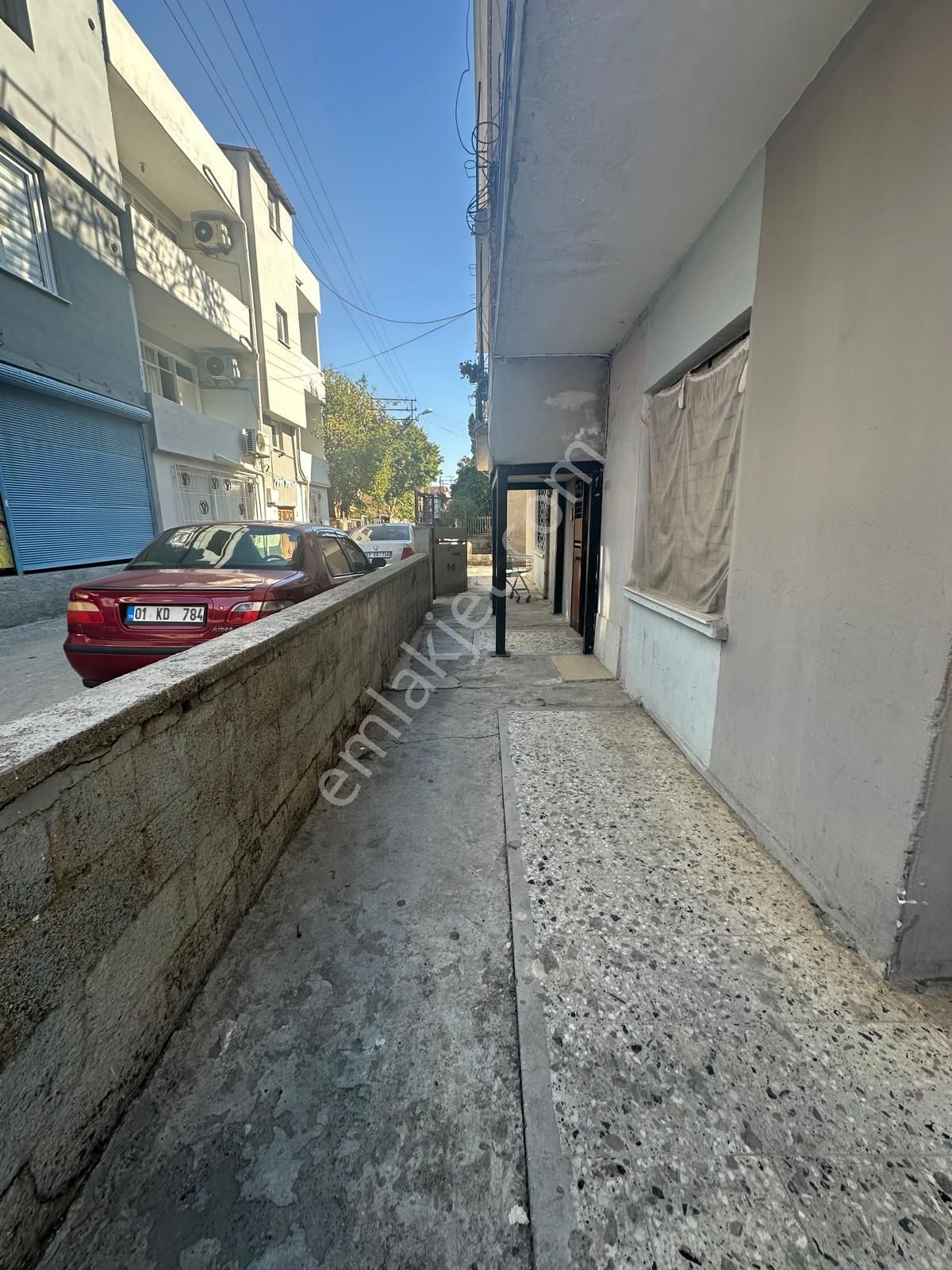 Demetevler Mah 3 Katlı 4 Adet Satılık Müstakil Daire