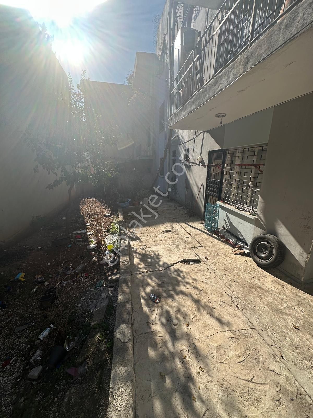 Demetevler Mah 3 Katlı 4 Adet Satılık Müstakil Daire - Görsel 4