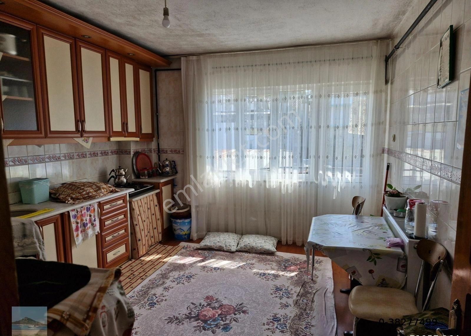 Aydın Merkez Çeştepe Mah Satılık Doğal Gazlı Masrafsız 3 Katlı Müstakil Bahçeli Ev - Görsel 8