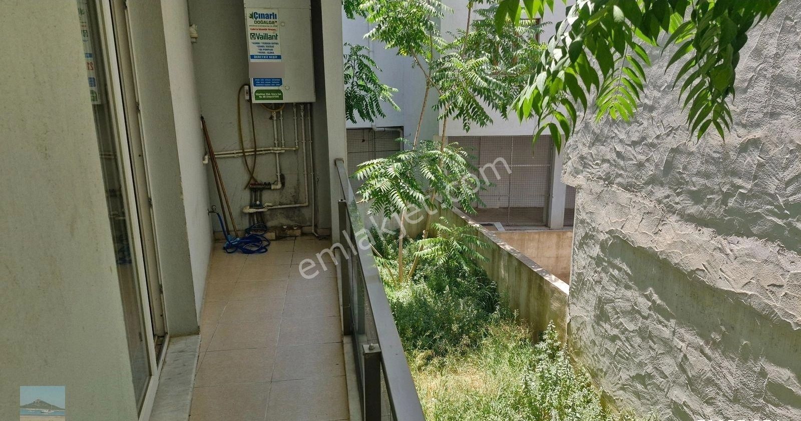 Aydın Merkez Orta Mah Kiralık 1+1 Doğal Gazlı Asansörlü Balkonlu Geniş Daire - Görsel 2