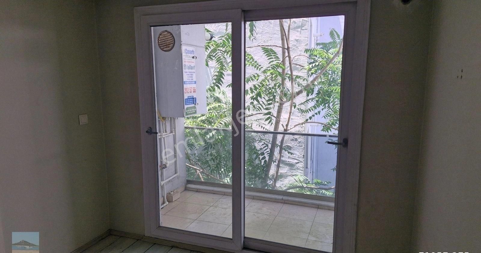 Aydın Merkez Orta Mah Kiralık 1+1 Doğal Gazlı Asansörlü Balkonlu Geniş Daire - Görsel 13