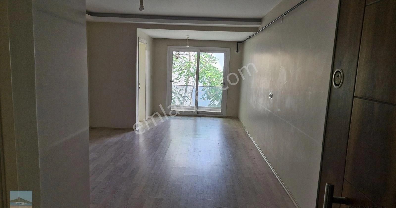 Aydın Merkez Orta Mah Kiralık 1+1 Doğal Gazlı Asansörlü Balkonlu Geniş Daire - Görsel 12