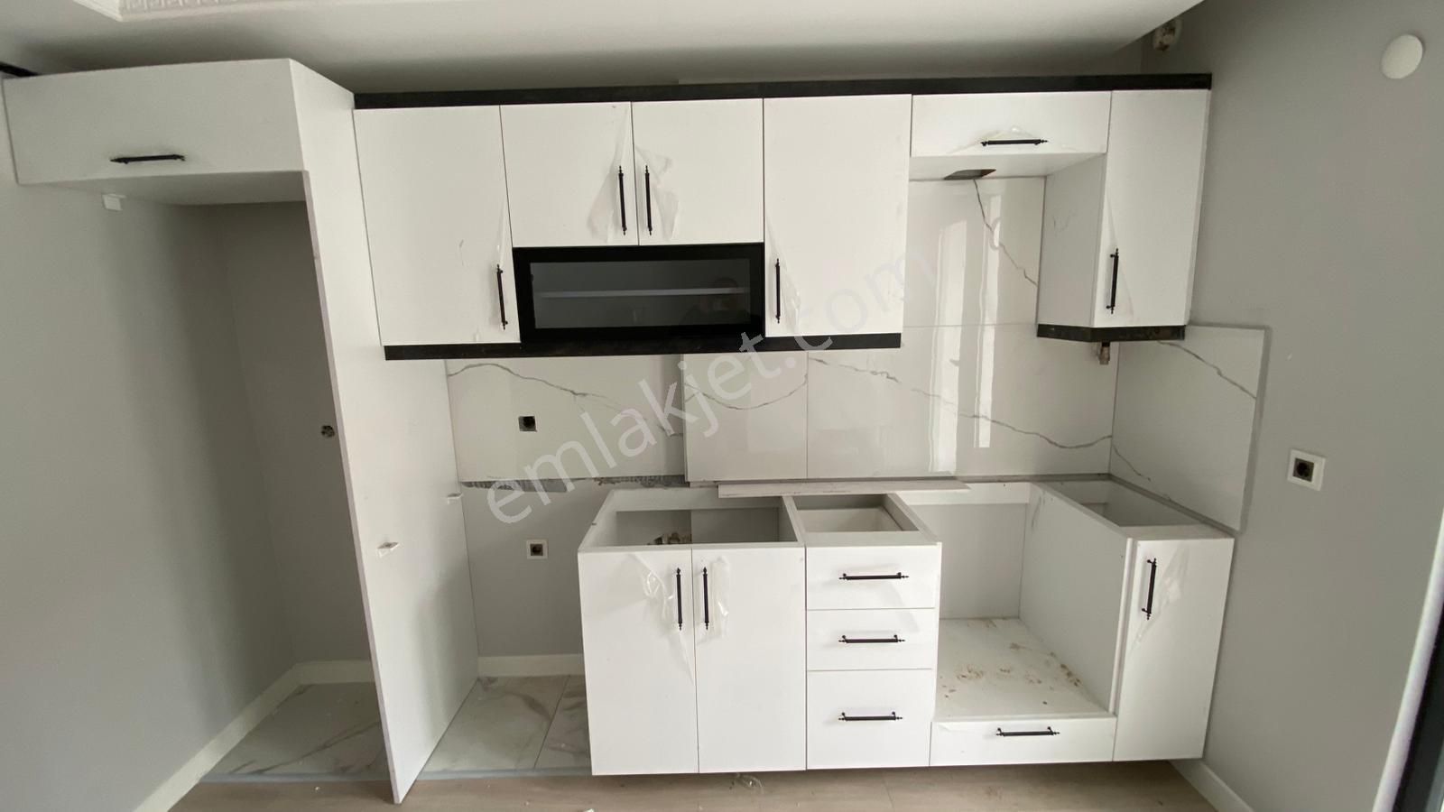 Çayırova Özgürlükte Sıfır Merkezi Konum 3+1 Satılık Daire - Görsel 16