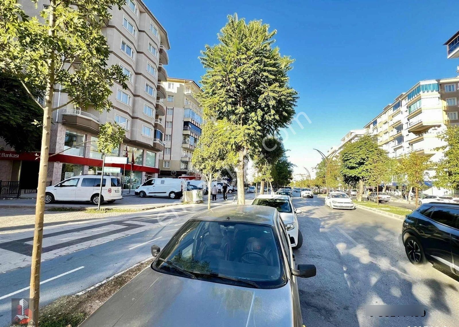 Özyurt Gayrimenkul'den Banka Şubesi Kiracılı 700m2 Dükkan