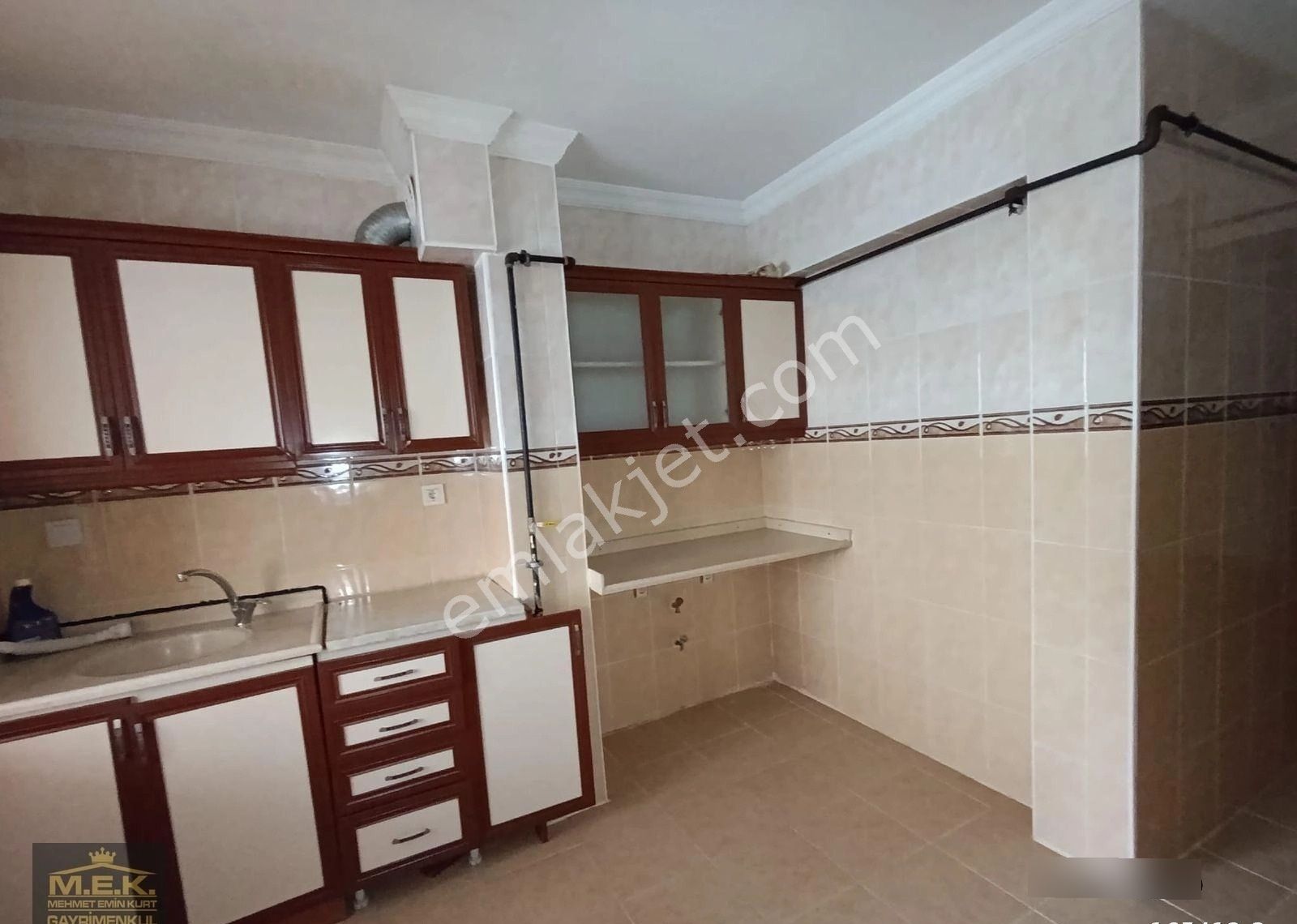 Ufuktepe Biçkin Sokakta 4+1