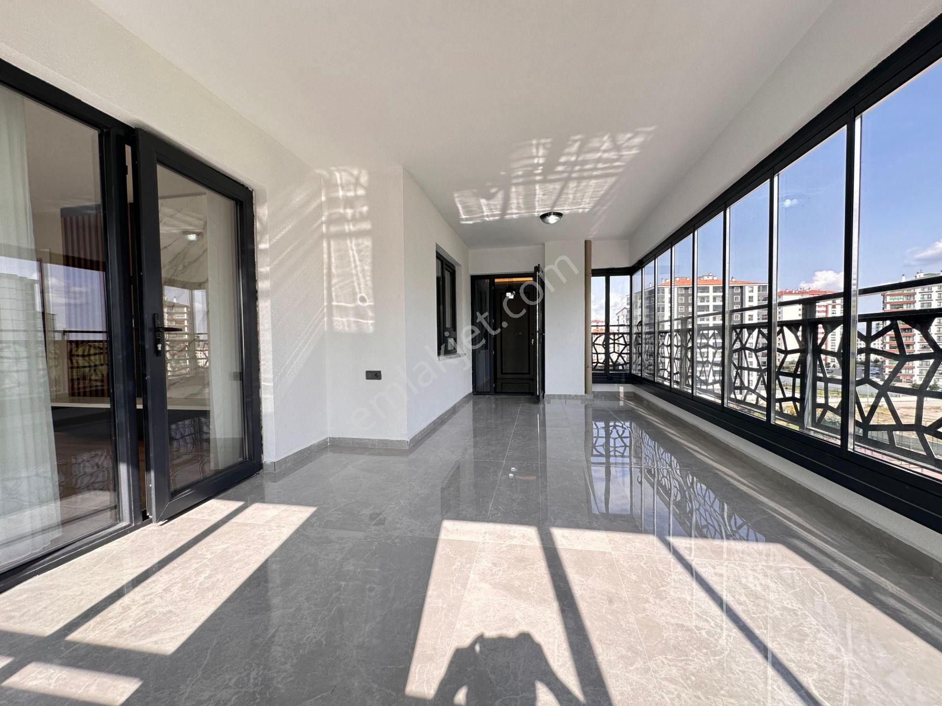 Pursaklar Mehmet Zengin Emlak'tan Kapalı Otoparklı Çift Banyolu 10.kat 4+1 Ultra Lüks Sitede Daire - Görsel 34