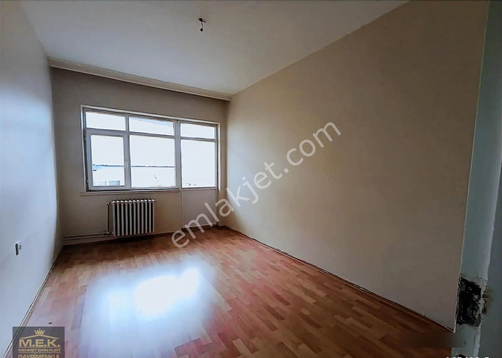 Aşıkpaşa Caddesinde Ara Kat Salon Bağımsız 3+1 - Görsel 10