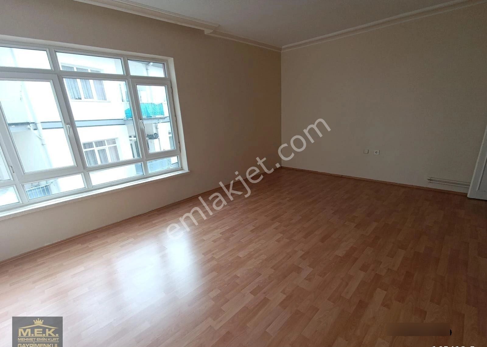 Aşıkpaşa Caddesinde Ara Kat Salon Bağımsız 3+1 - Görsel 19