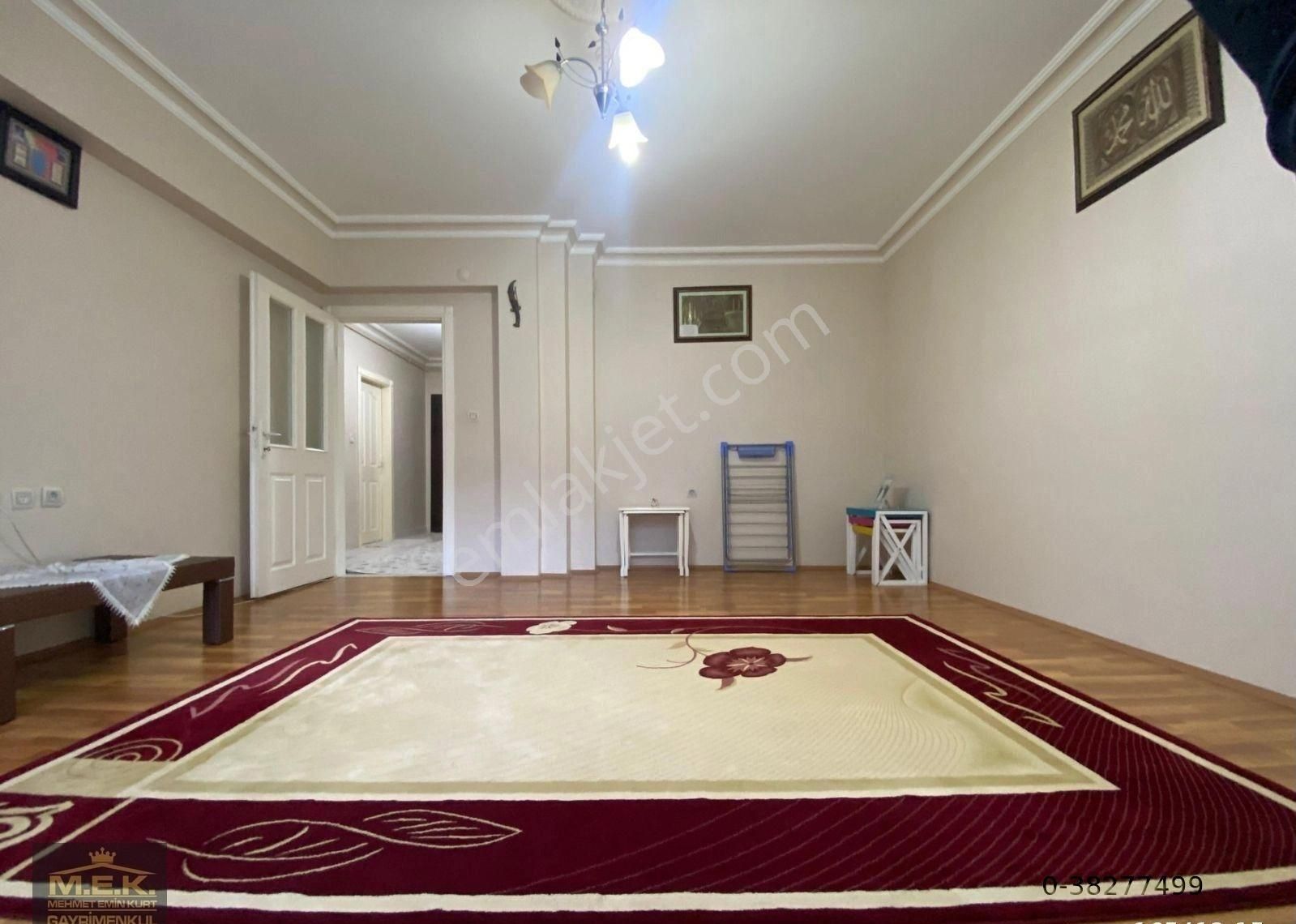 Bağlum Bulvarında 3+1 Kullanışlı Hesaplı - Görsel 2