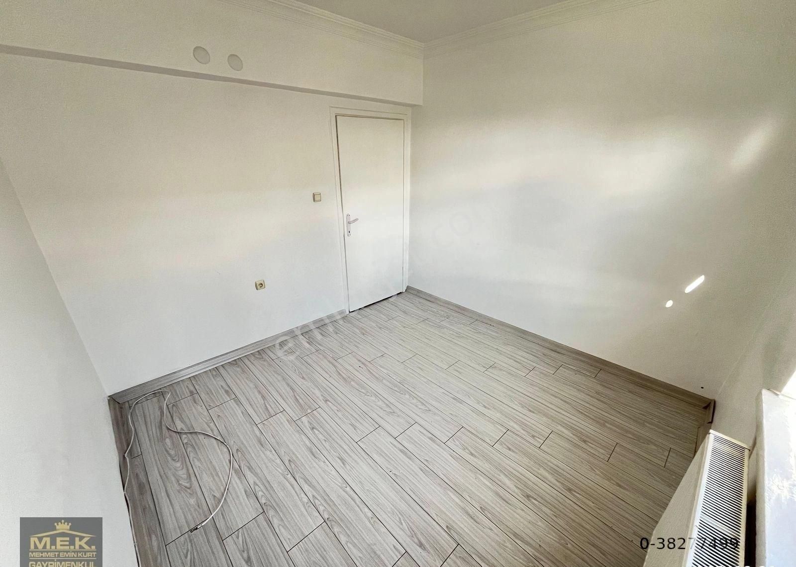 Bağlum Bulvarında Asansörlü Cam Balkonlu 3+1 - Görsel 28