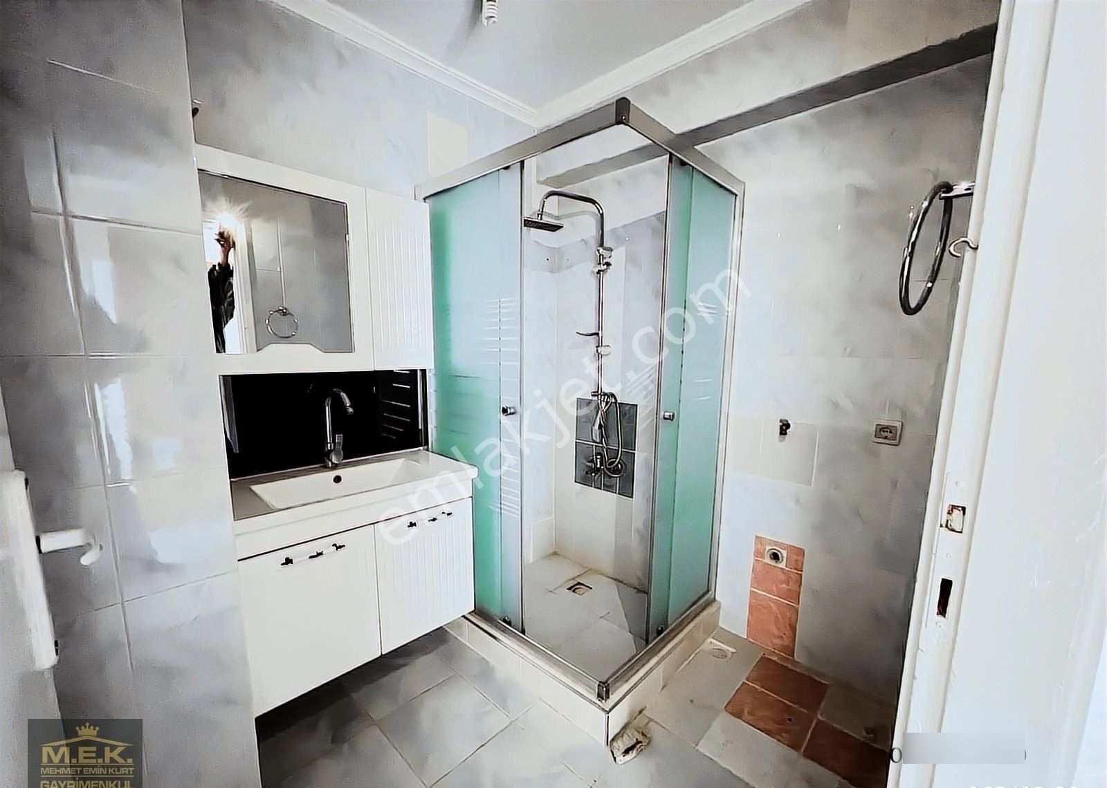 Bağlum Bulvarında Asansörlü Cam Balkonlu 3+1 - Görsel 21