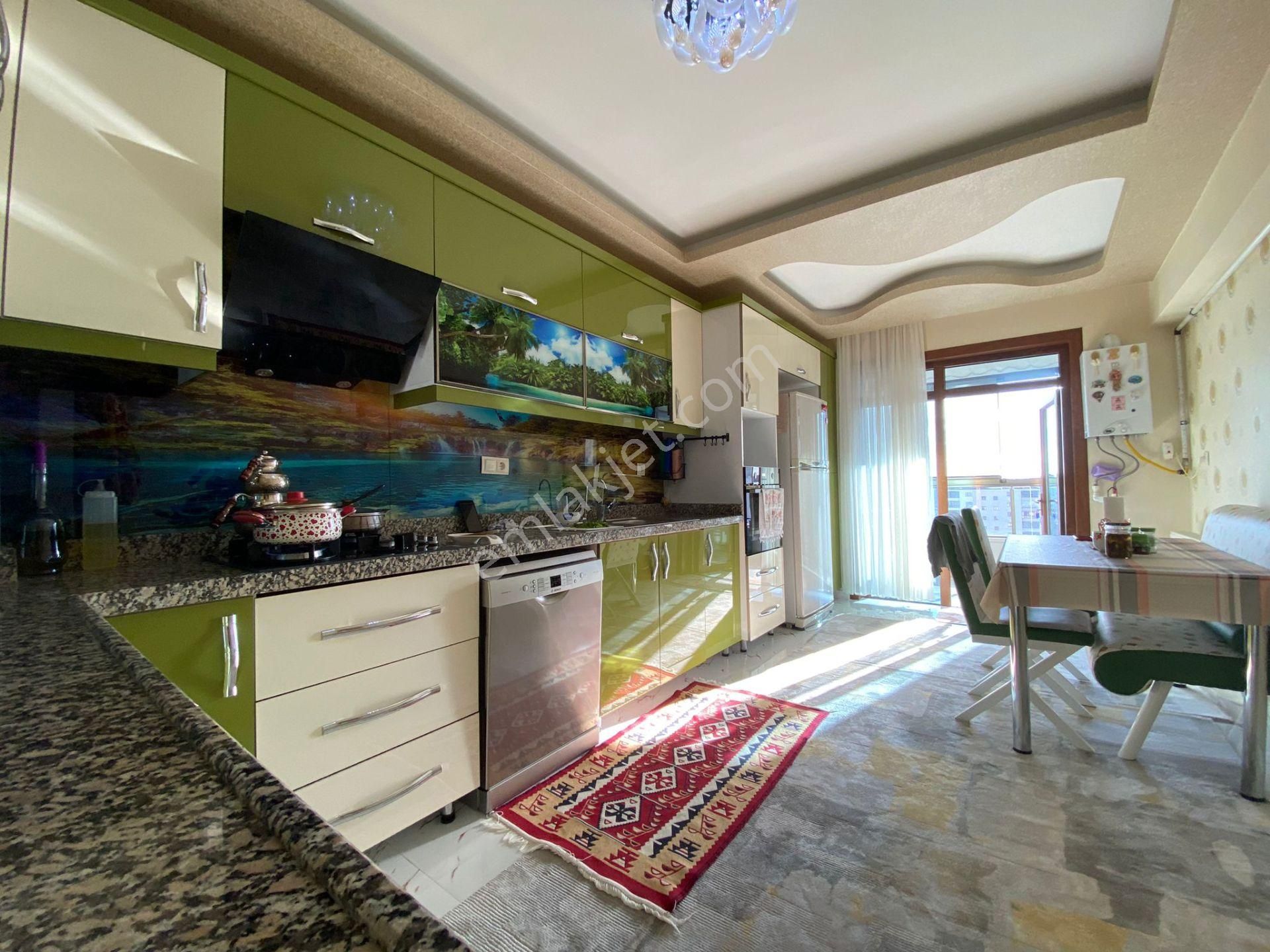 Pursaklar Mehmet Zengin Emlak'tan Teras Balkonlu Çift Banyolu 9.kat 4+1 Lüks Sitede - Görsel 3