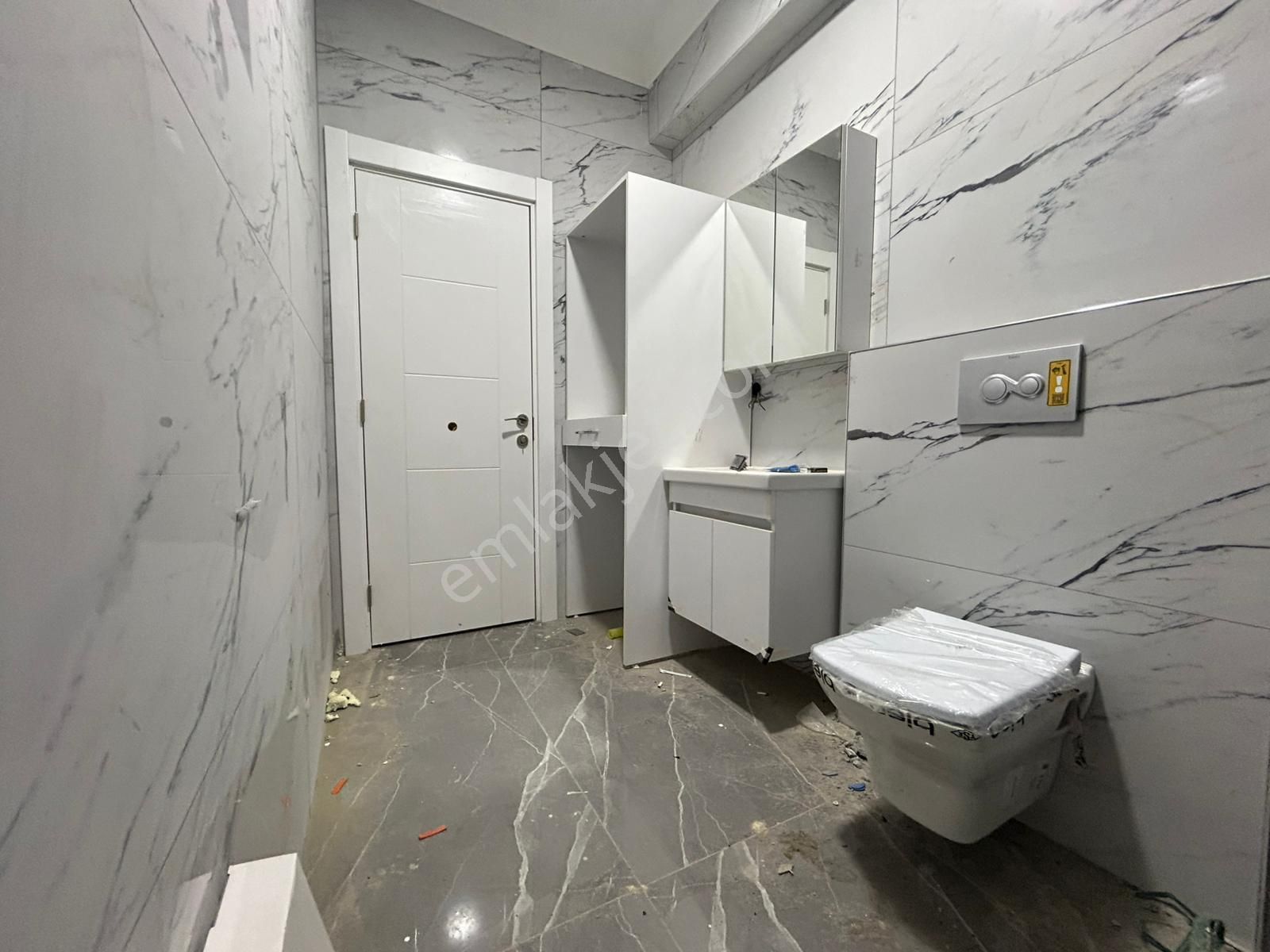 Yükselden Satılık Kadıköy'de Yerden Isıtmalı K.otoparklı Ultra Lux Ön Cephe Asansörlü 2+1 Daire - Görsel 11