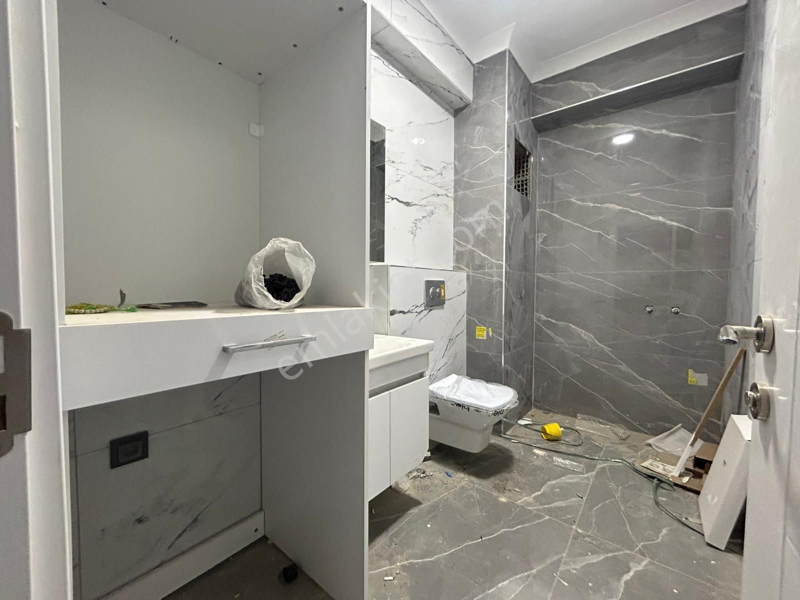 Yükselden Satılık Kadıköy'de Yerden Isıtmalı K.otoparklı Ultra Lux Ön Cephe Asansörlü 2+1 Daire - Görsel 10