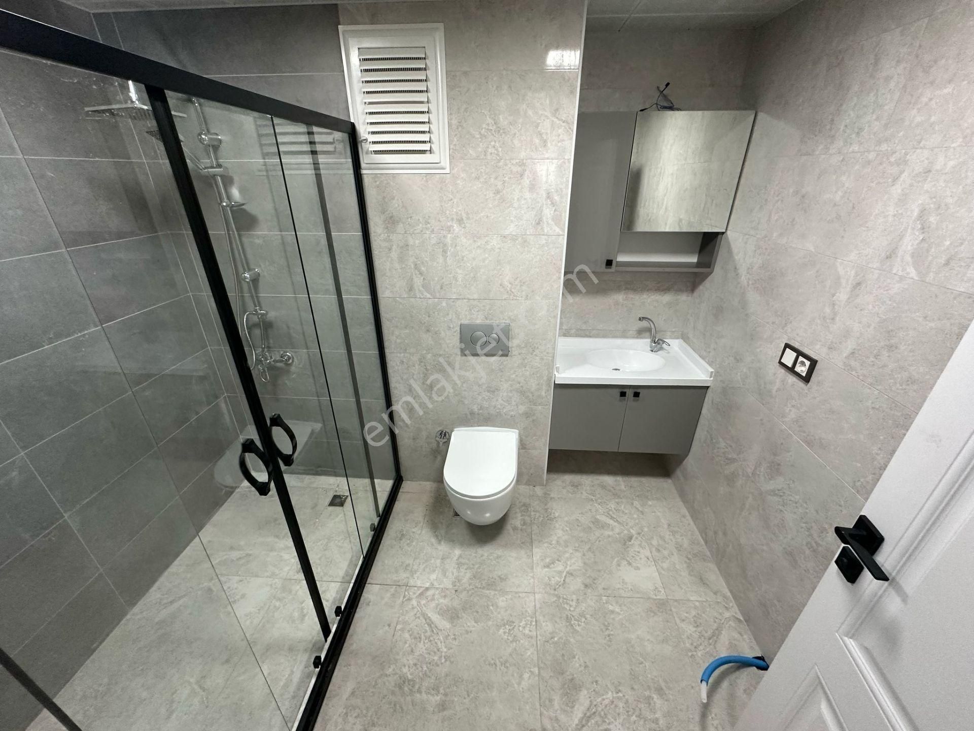 Pursaklar Mehmet Zengin Emlak'tan Otoparklı Fatih Mah.hastane Yakını 9.kat 4+1 Lüks Sitede - Görsel 24