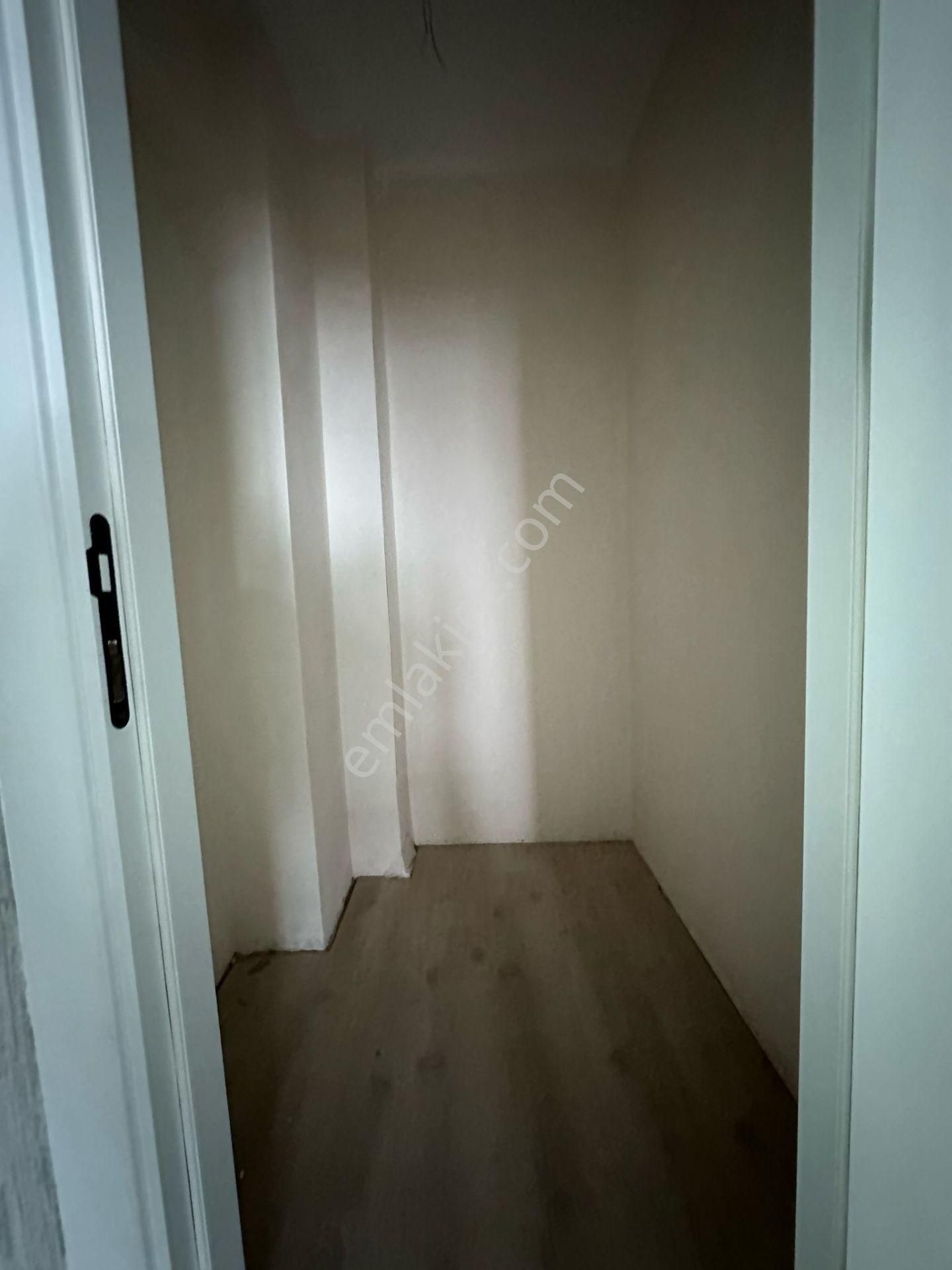 Pursaklar Mehmet Zengin Emlak'tan Otoparklı Fatih Mah.hastane Yakını 9.kat 4+1 Lüks Sitede - Görsel 25