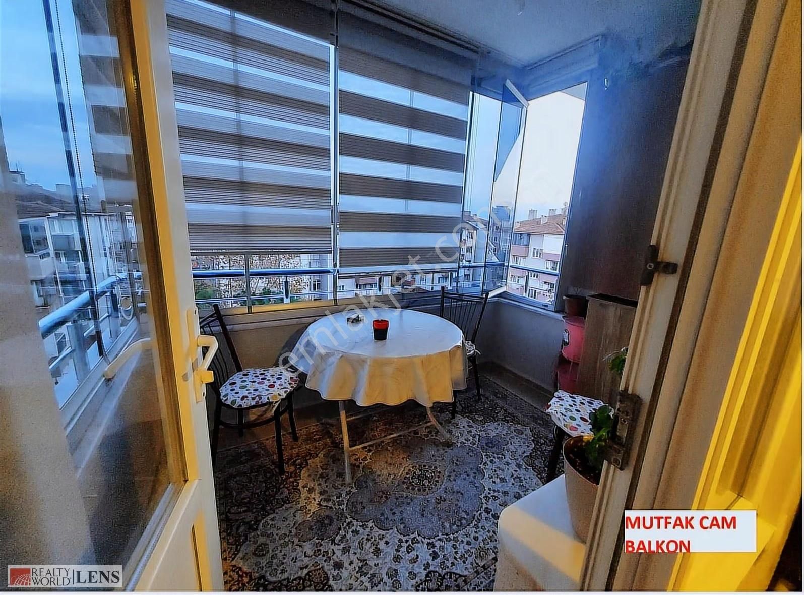 İçi Yenilenmiş Emniyet Müdürlüğü Yanında 3+1 Satılık Daire - Görsel 26