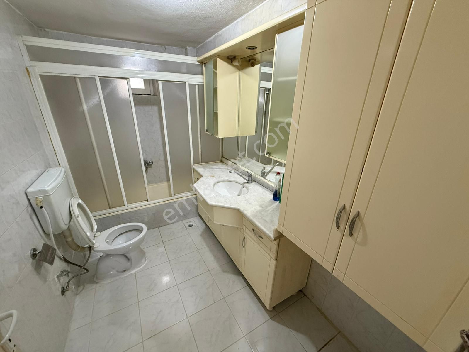 Aktepede Cadde Yakını Geniş Yapılı Masrafsız Katta Ön Cephe 3+1 Kiralık Daire - Görsel 18