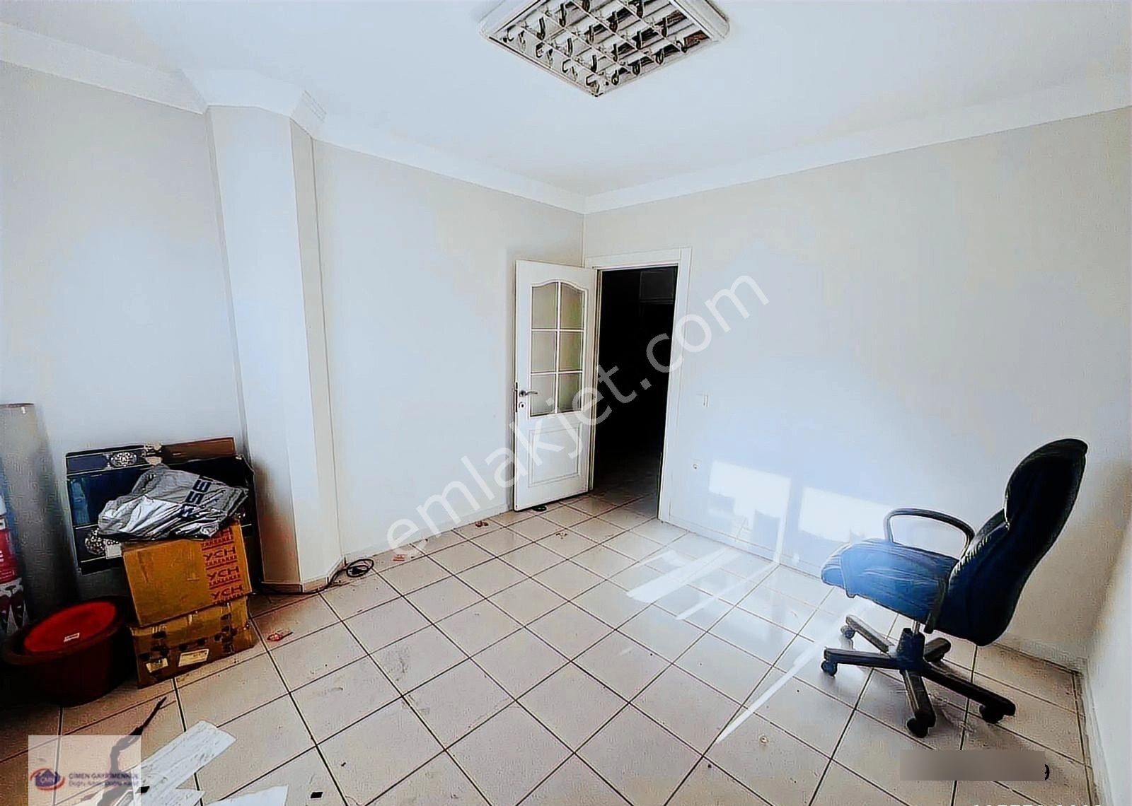 Çimen'den İstiklal Caddesinin En Prestijli İş Merkezinde Ofis - Görsel 7