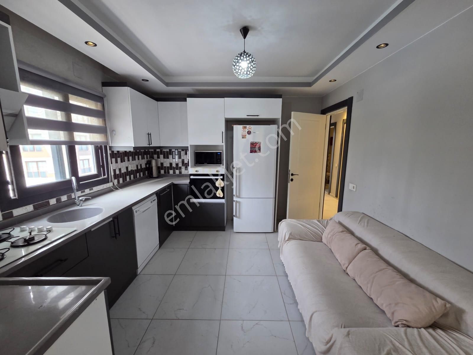 Karınca'dan Tece'de Full Eşyalı Havuzlu Sitede B.mutfaklı 2+1 !!