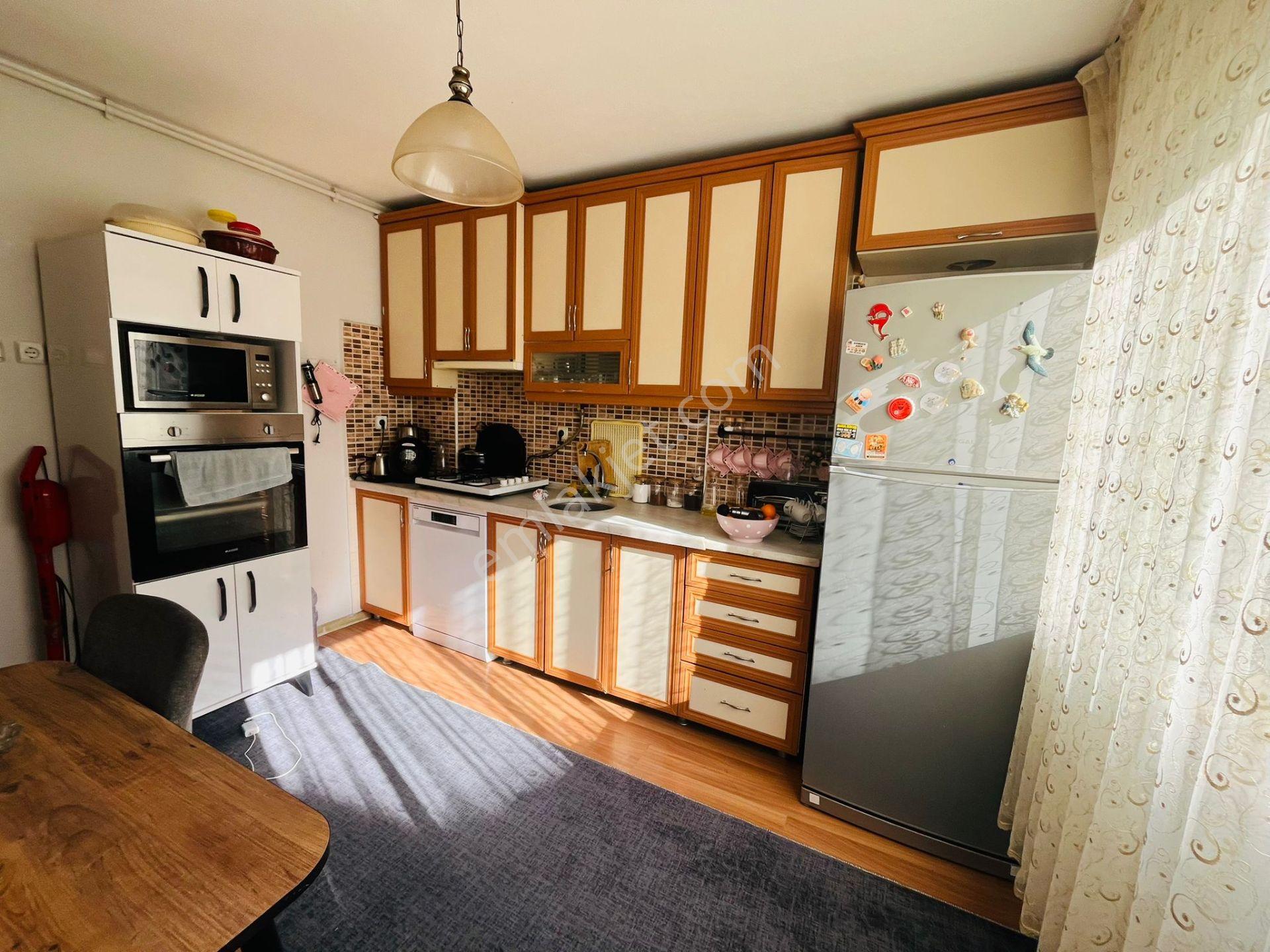 🏡ibrahim Çelebi Mahallesi 🏡 ✅3+1 120m2 5 Katlının 2 Katı ❇️kapalı Mutfak Petek Kombili
