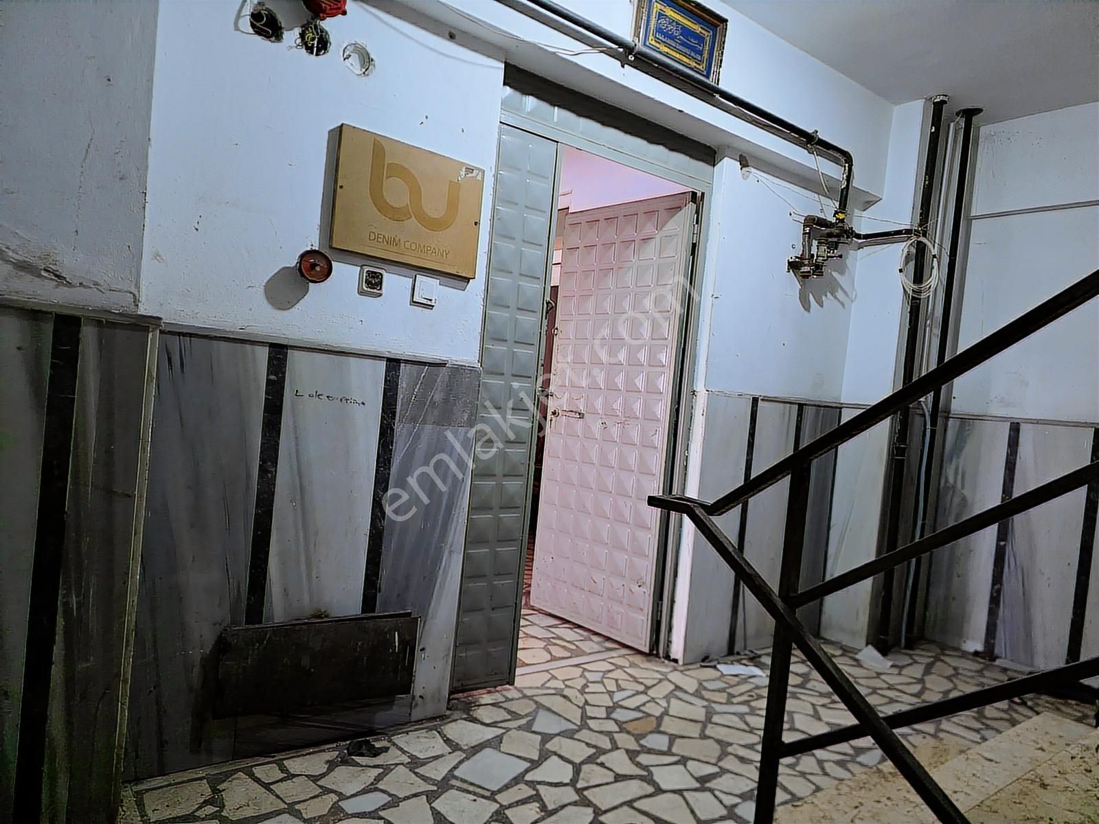 Sultangazi'de Kiralık 300 M2 İş Merkezi Katı - Görsel 5