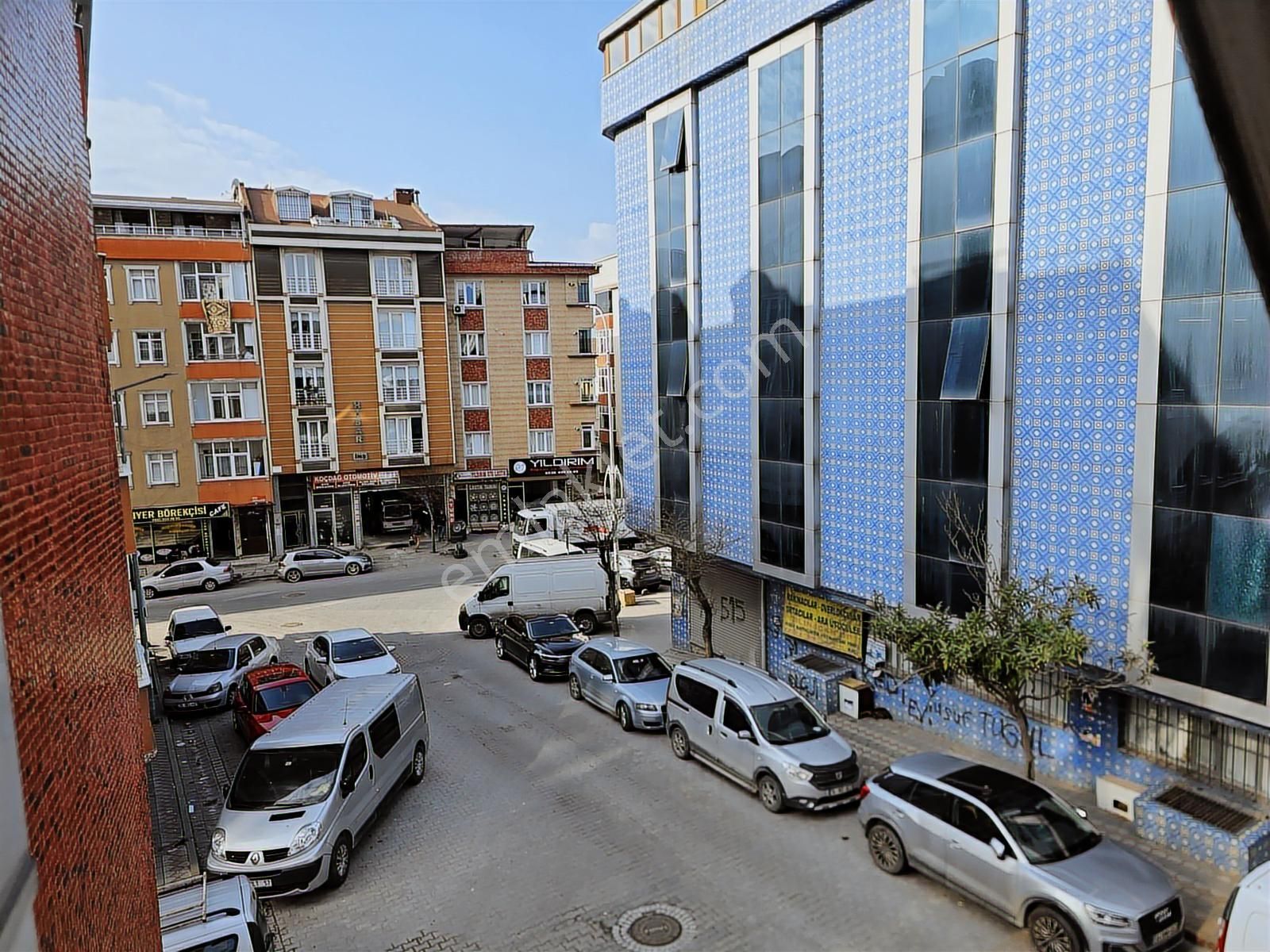 Sultangazi'de Kiralık 300 M2 İş Merkezi Katı - Görsel 32