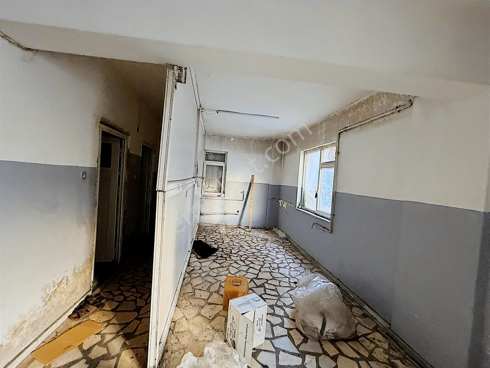 Sultangazi'de Kiralık 300 M2 İş Merkezi Katı - Görsel 21