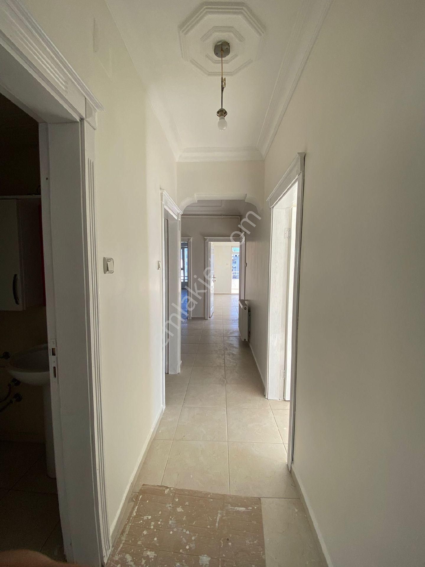 Yavuz Emlak Tan Satılık Daire Sonkat Karaköprü Şenevler Mahallesi'nde 4 Oda