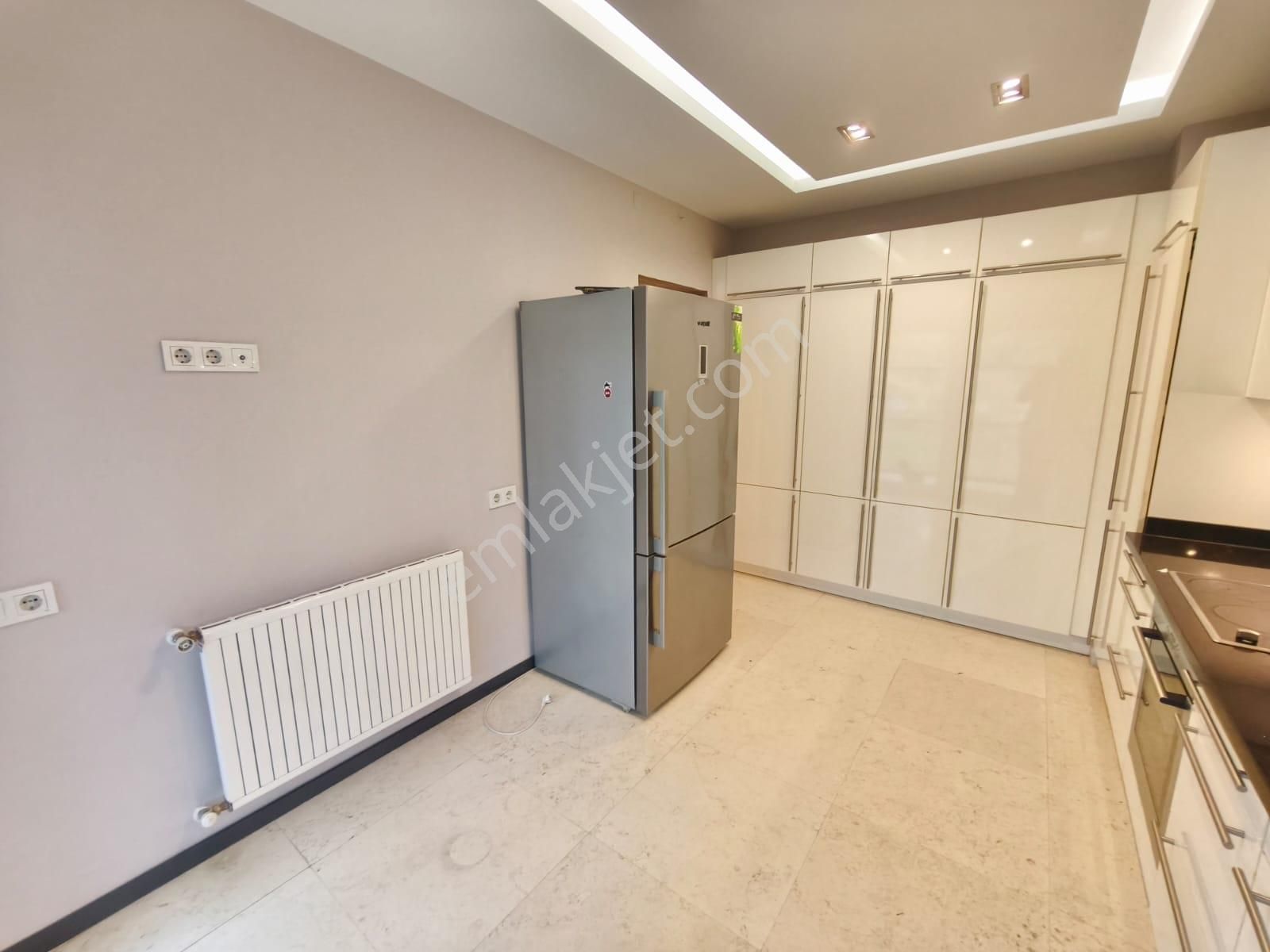 Florya Basın Köy Merkezi Konumda 3+1 175m² Müstakil Bahçeli - Görsel 35