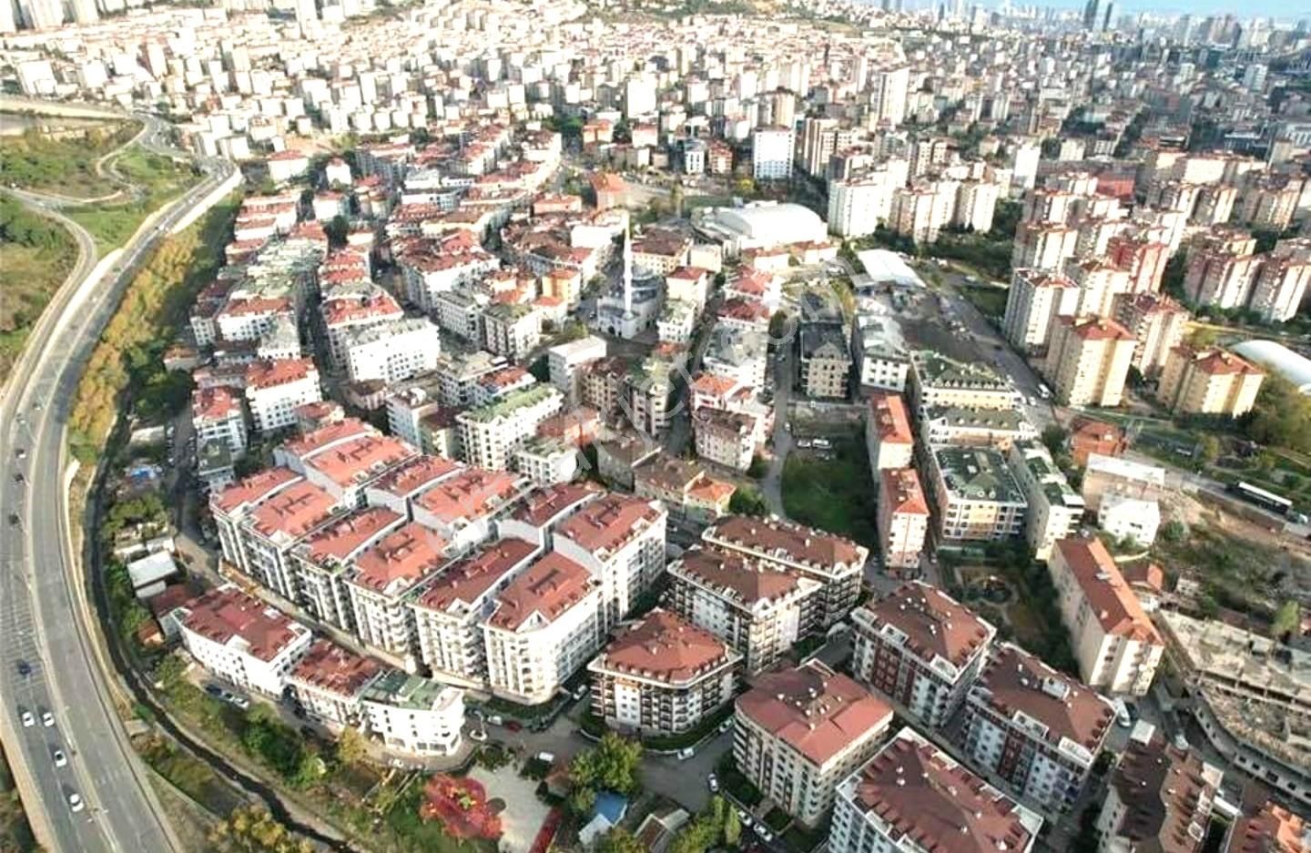 Maltepe Girne Mah.de Site İçerisinde 85 M2 Geniş 1+1 Kiralık - Görsel 20