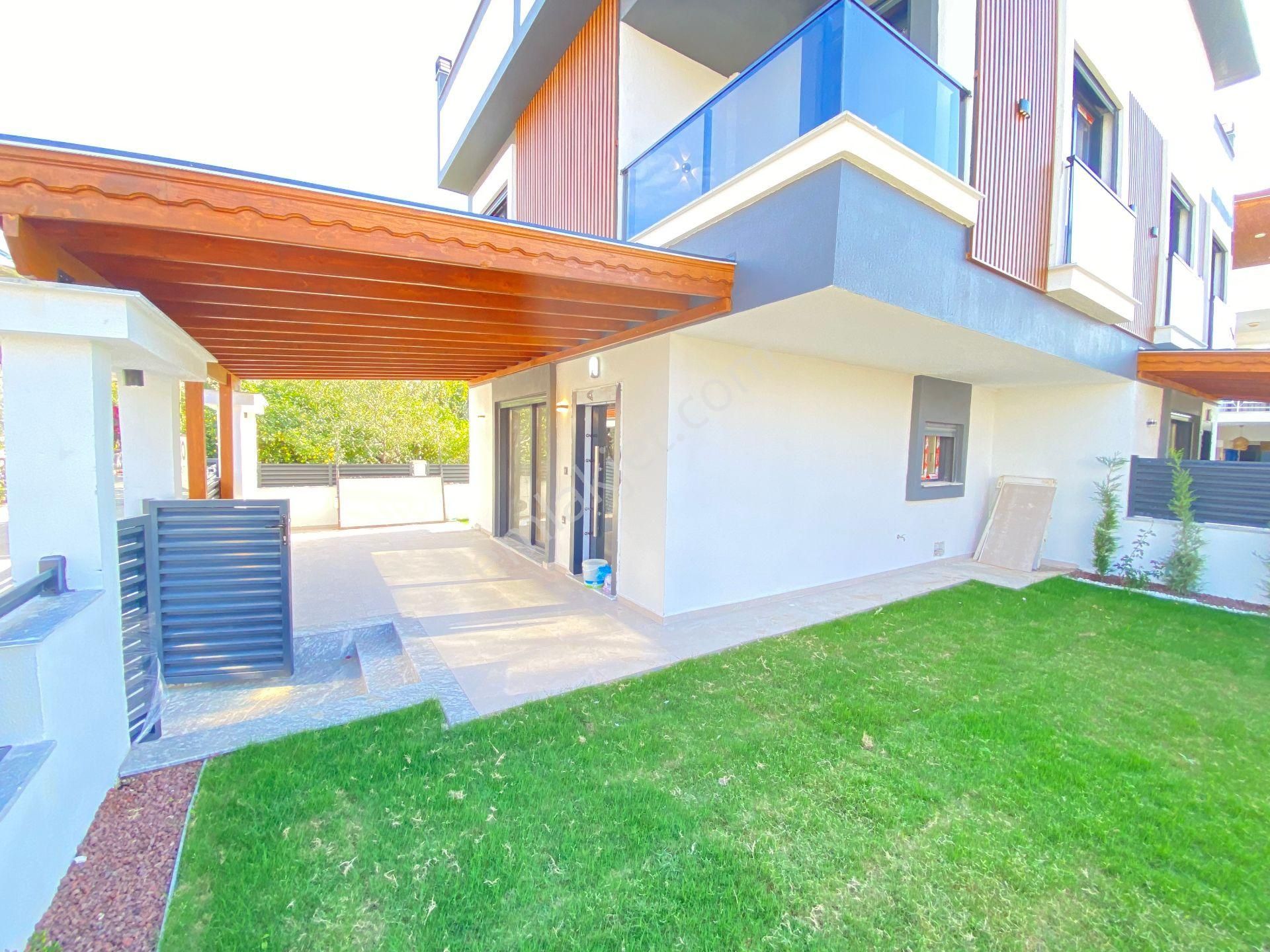 Özdere De Otoparklı Denize 50m Full Manzaralı Lüx Satılık 3+1 Villa - Görsel 4