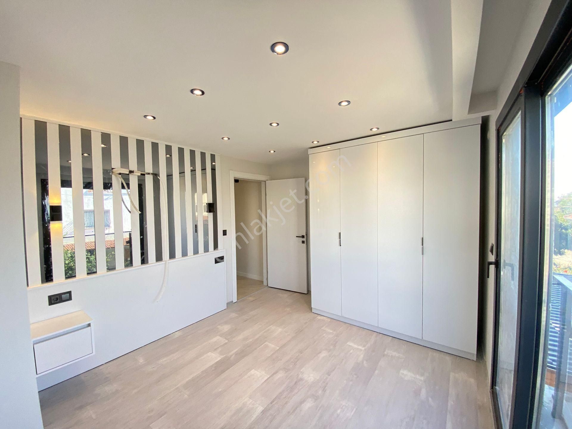 Özdere De Otoparklı Denize 50m Full Manzaralı Lüx Satılık 3+1 Villa - Görsel 17