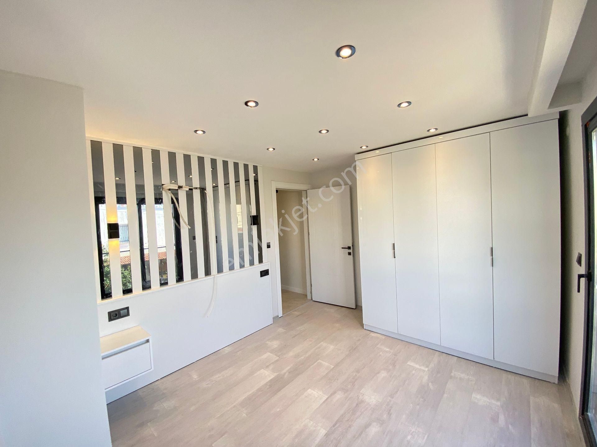 Özdere De Otoparklı Denize 50m Full Manzaralı Lüx Satılık 3+1 Villa - Görsel 16