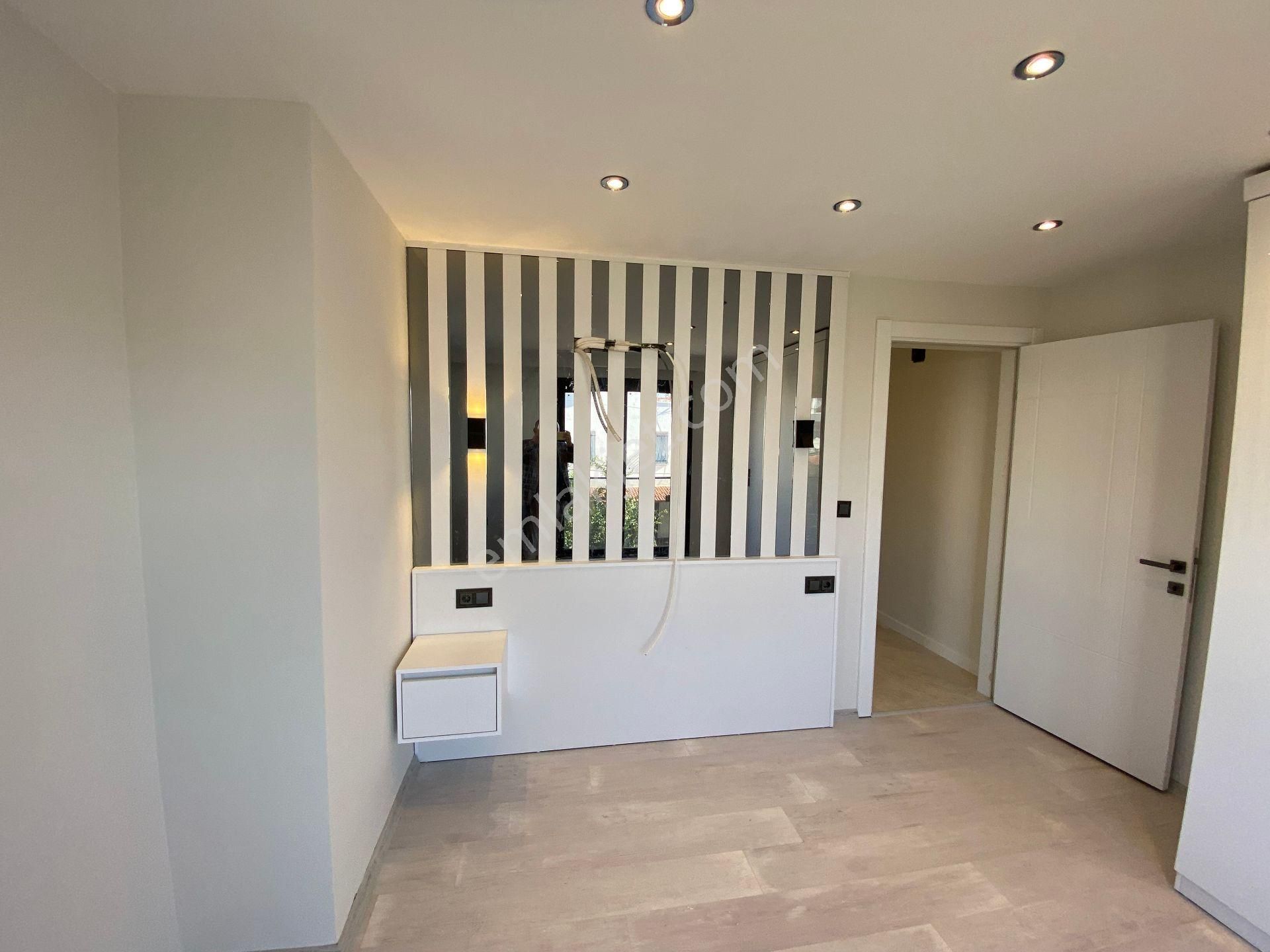 Özdere De Otoparklı Denize 50m Full Manzaralı Lüx Satılık 3+1 Villa - Görsel 18