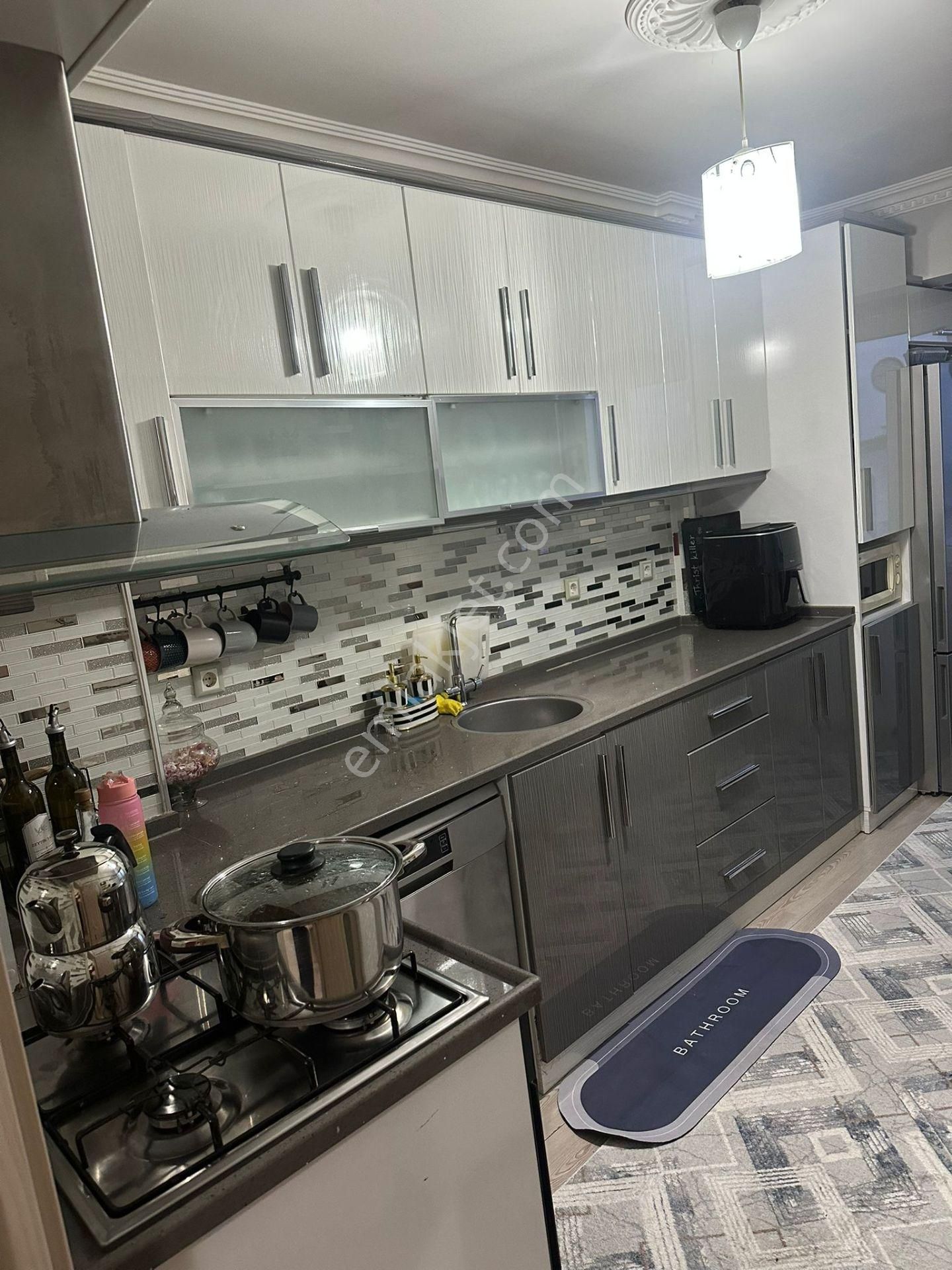Karabağlar Yurtoğlu Mah. 3+1 120 M2 Kare Doğalğazlı Asansörlü Satılık Daire - Görsel 2