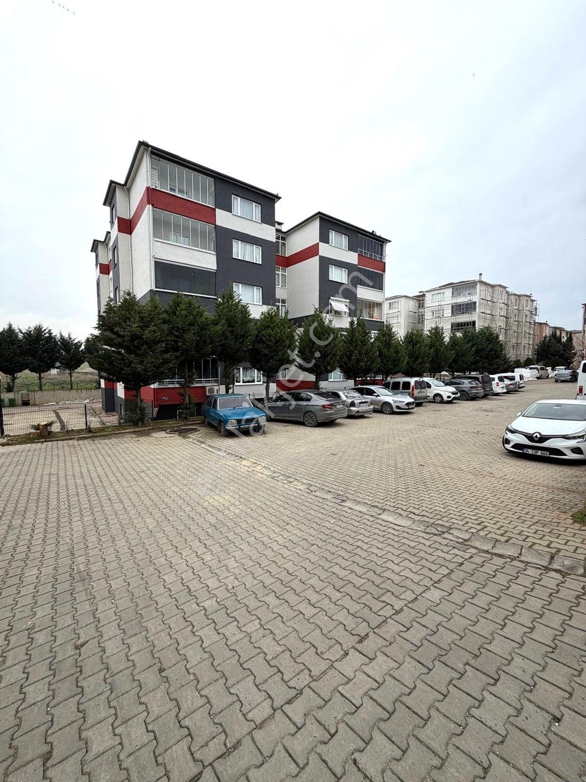 Silivri Çanta Mahallesinde Havuzlu Site İçinde 3+1 Satılık Daire - Görsel 8