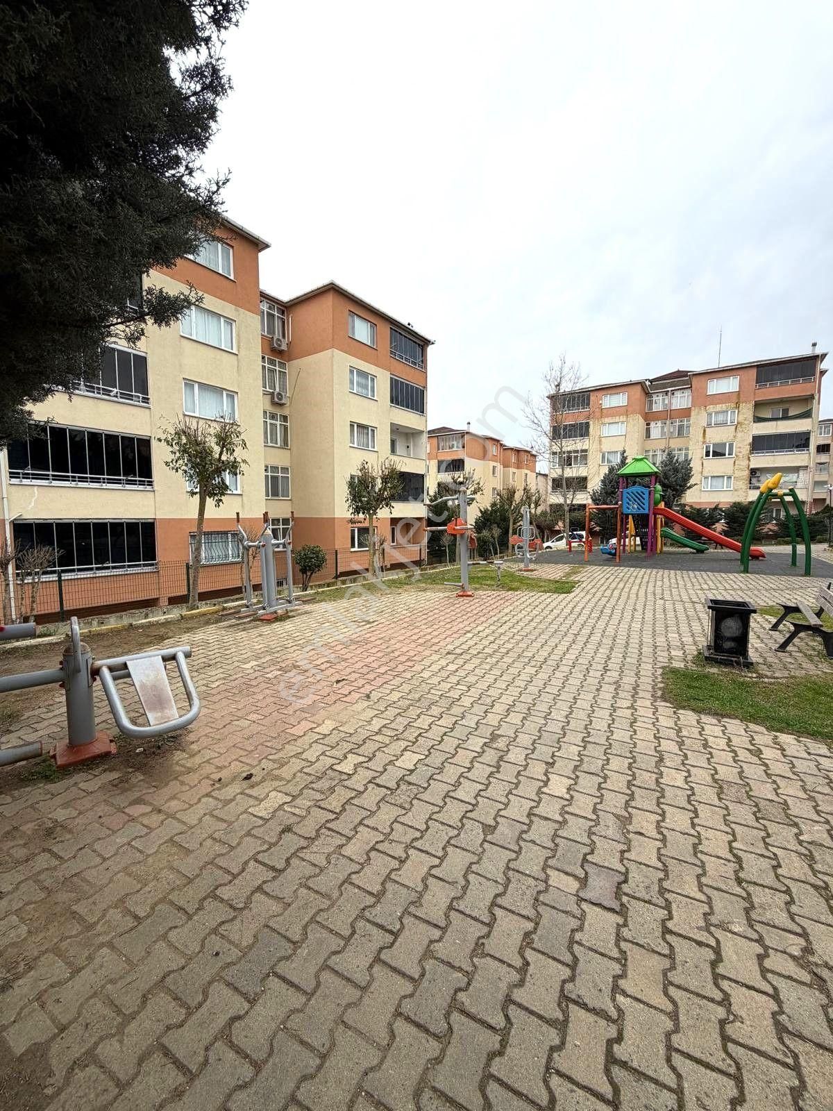 Silivri Çanta Mahallesinde Havuzlu Site İçinde 3+1 Satılık Daire - Görsel 6