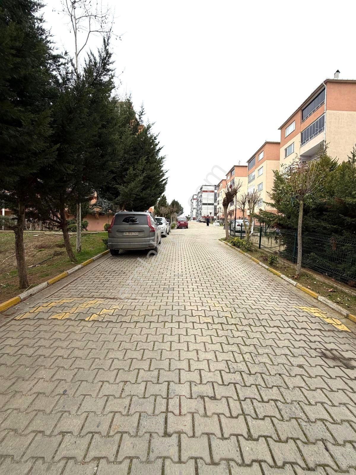 Silivri Çanta Mahallesinde Havuzlu Site İçinde 3+1 Satılık Daire - Görsel 3