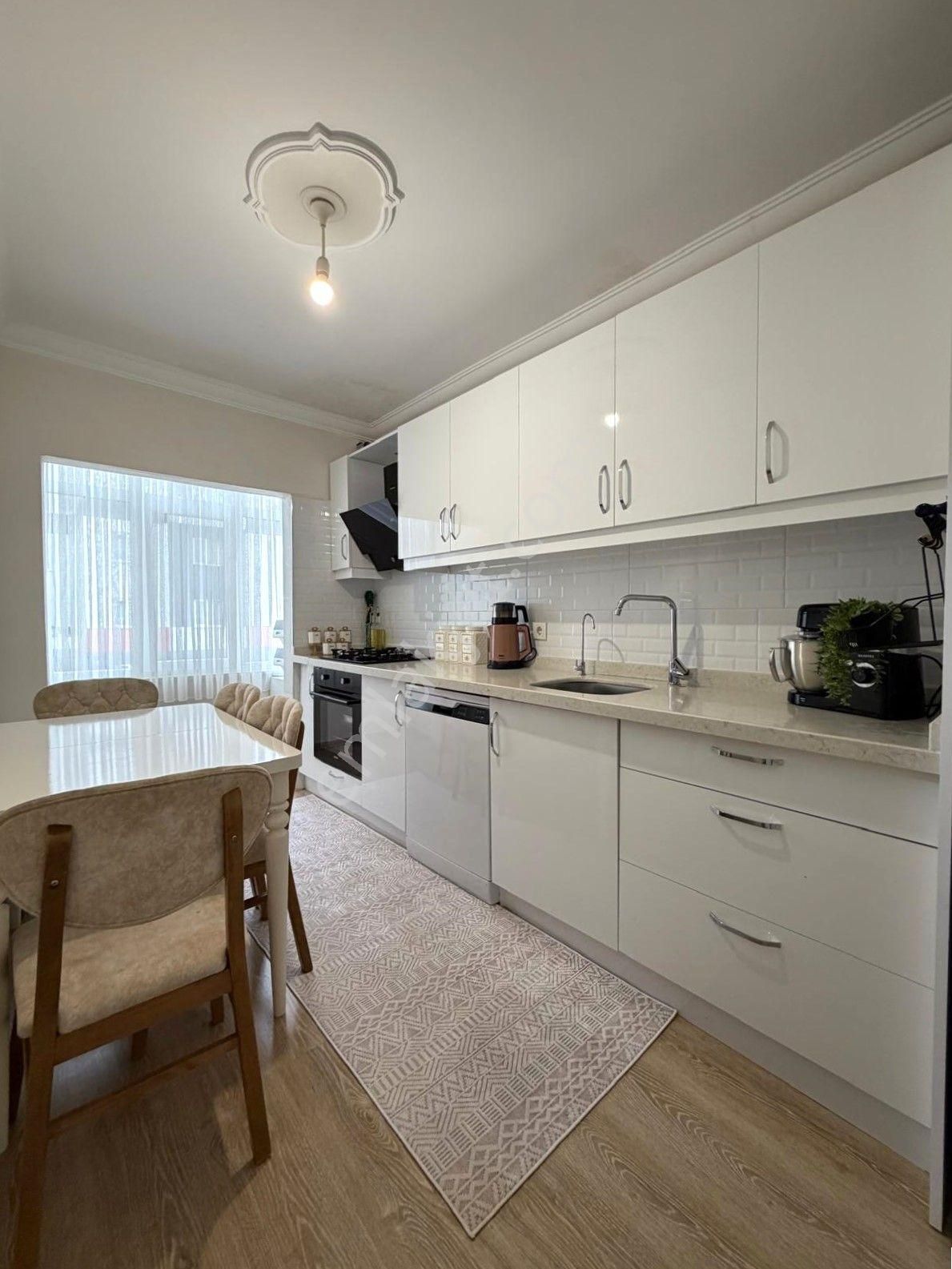 Silivri Çanta Mahallesinde Havuzlu Site İçinde 3+1 Satılık Daire - Görsel 24