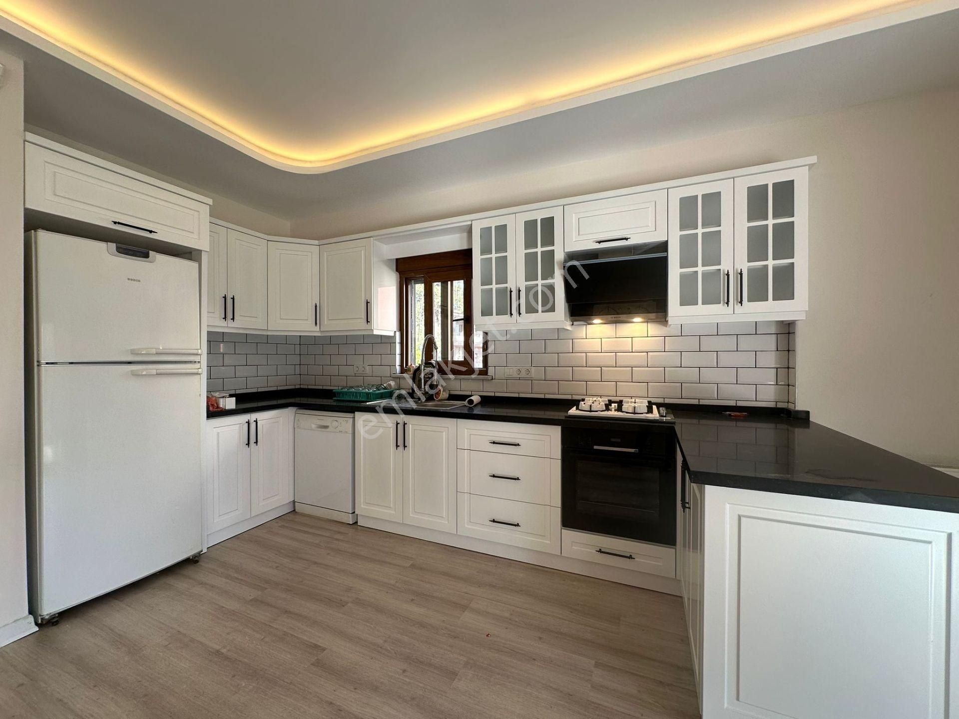 ✨akçay Ay Emlaktan✨gürede Kazdağlarının Eteklerinde Havuzlu Deniz Manzaralı Satılık 3+1 Müstakil Ev - Görsel 8