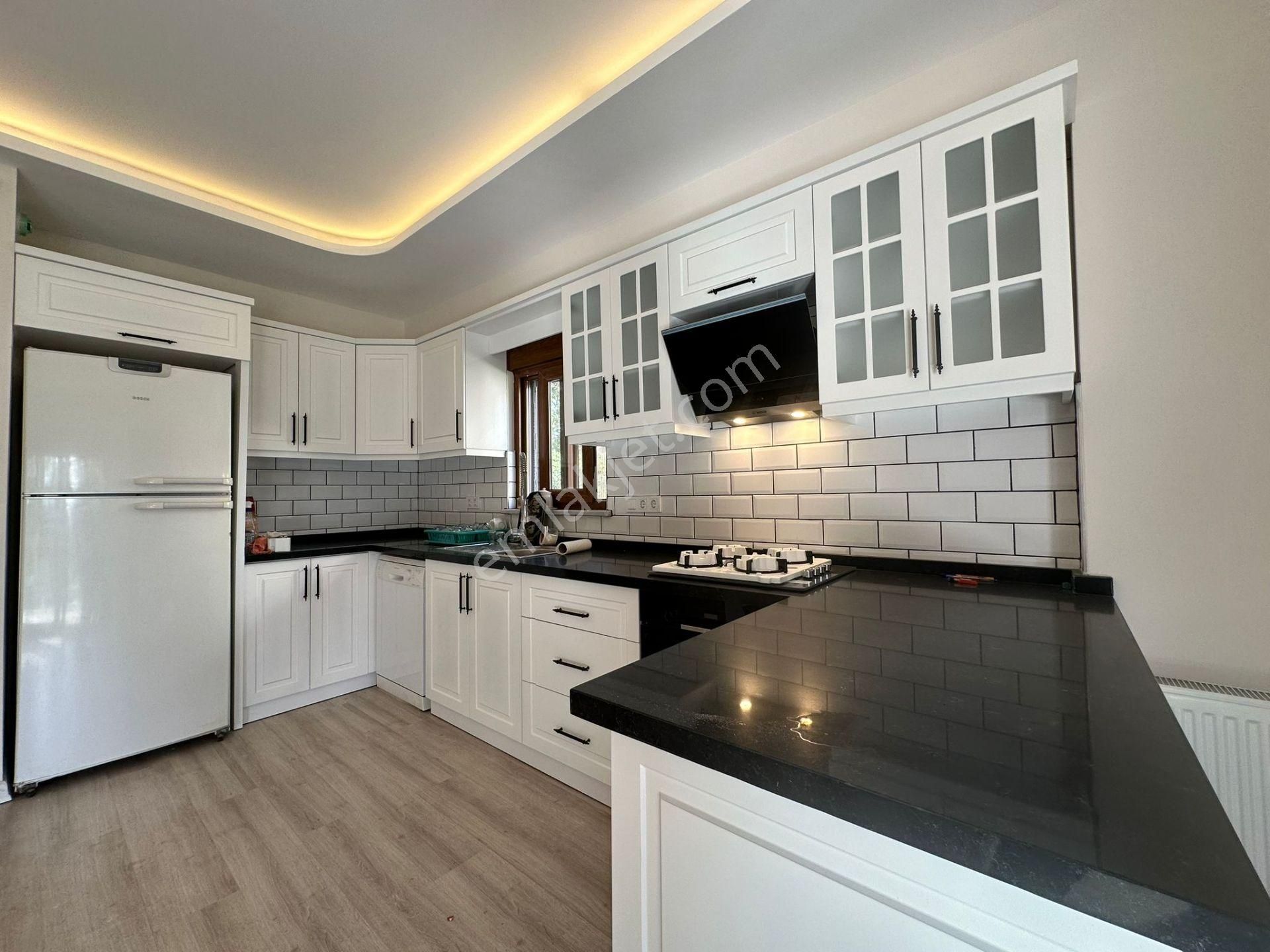 ✨akçay Ay Emlaktan✨gürede Kazdağlarının Eteklerinde Havuzlu Deniz Manzaralı Satılık 3+1 Müstakil Ev - Görsel 6