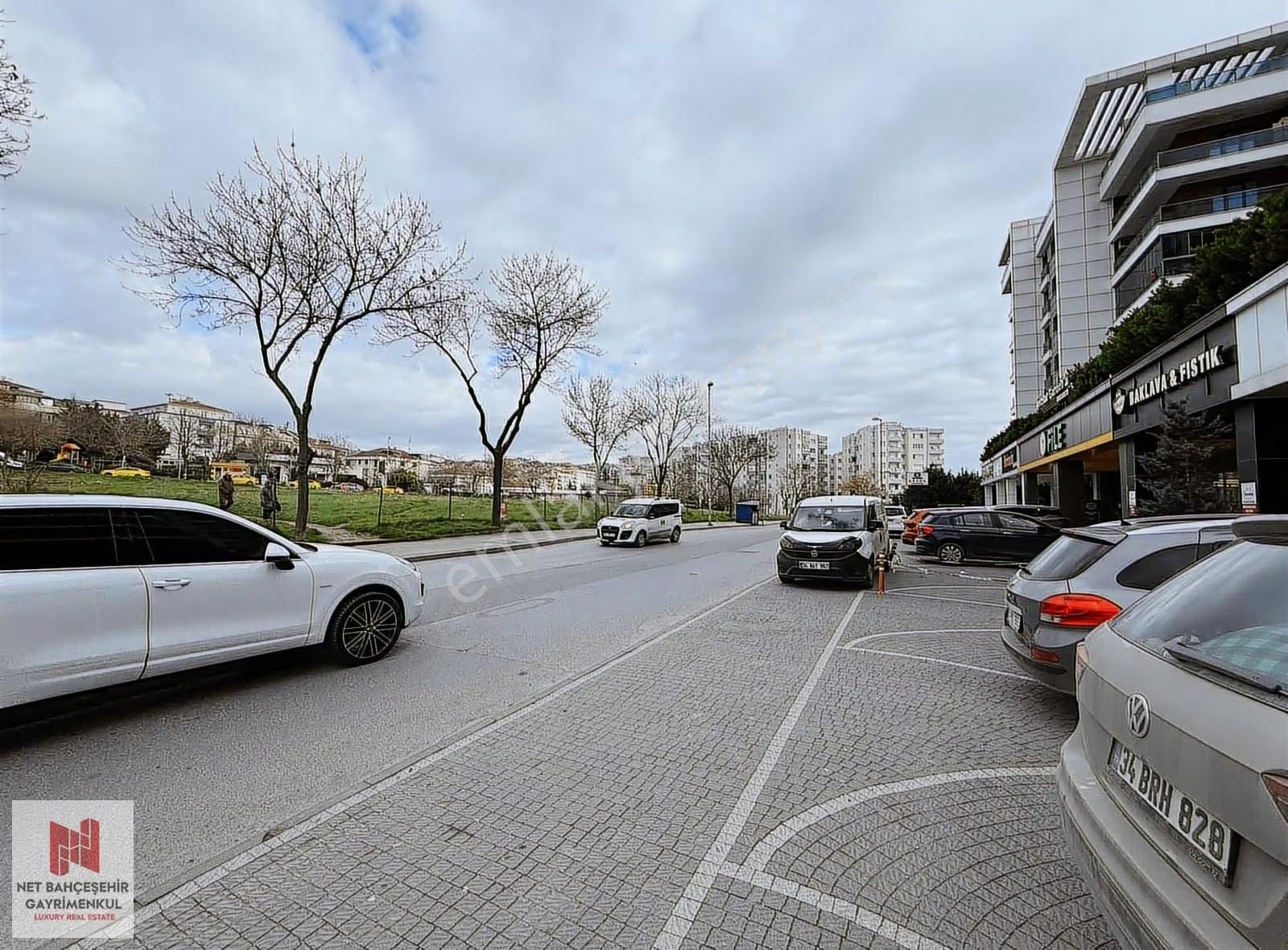 Avcılar Garden 2 Sitesinin Prestijli Lokasyonda Kiralık Dükkan - Görsel 4