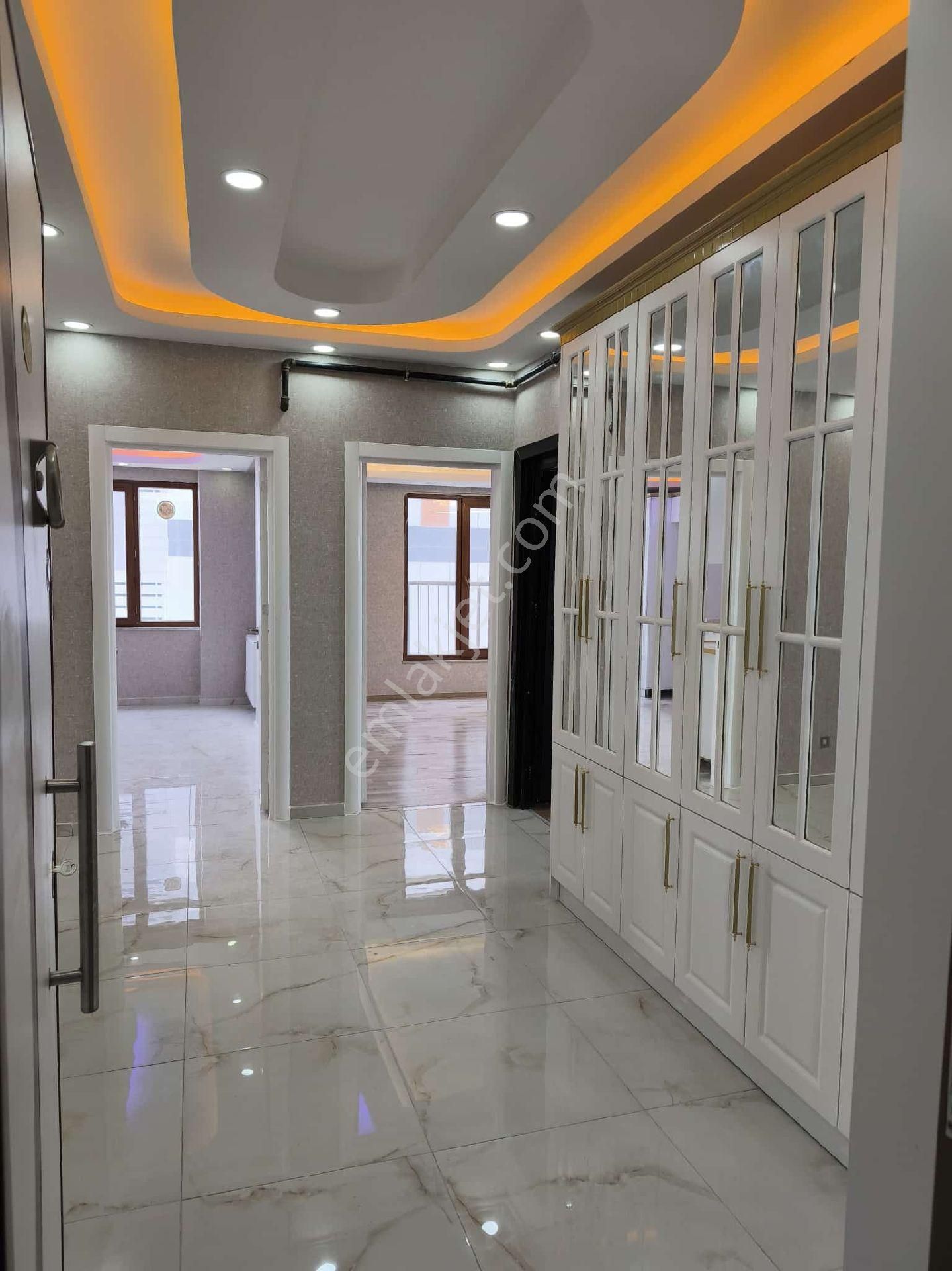 Yavuz Emlak Tan Satılık Daire Arakat Karaköprü Dogukent Mah 5 Oda İstiklal Okulu Yanı - Görsel 2